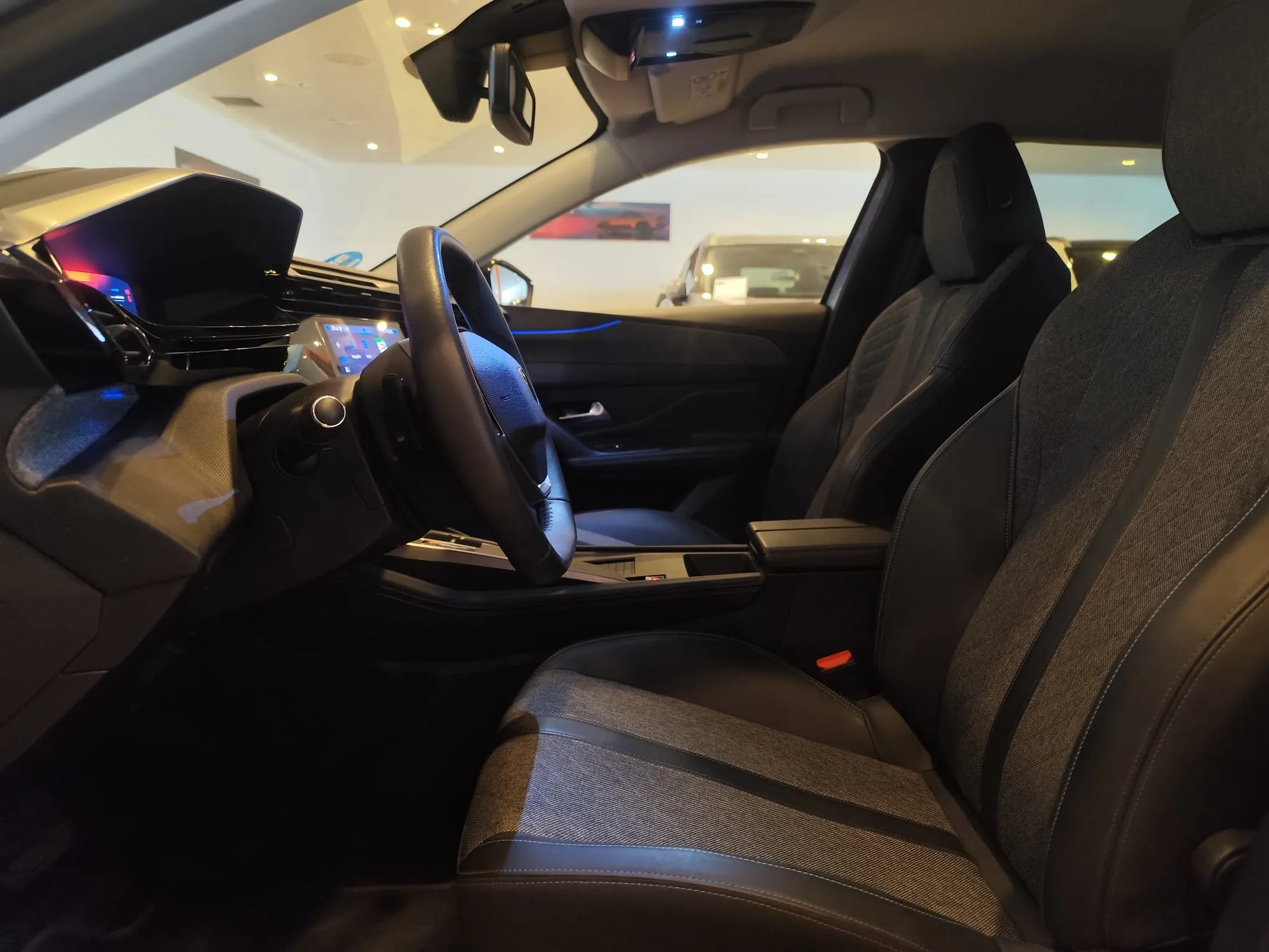 Peugeot 408 Allure PHEV 180 e-EAT8 - foto 10