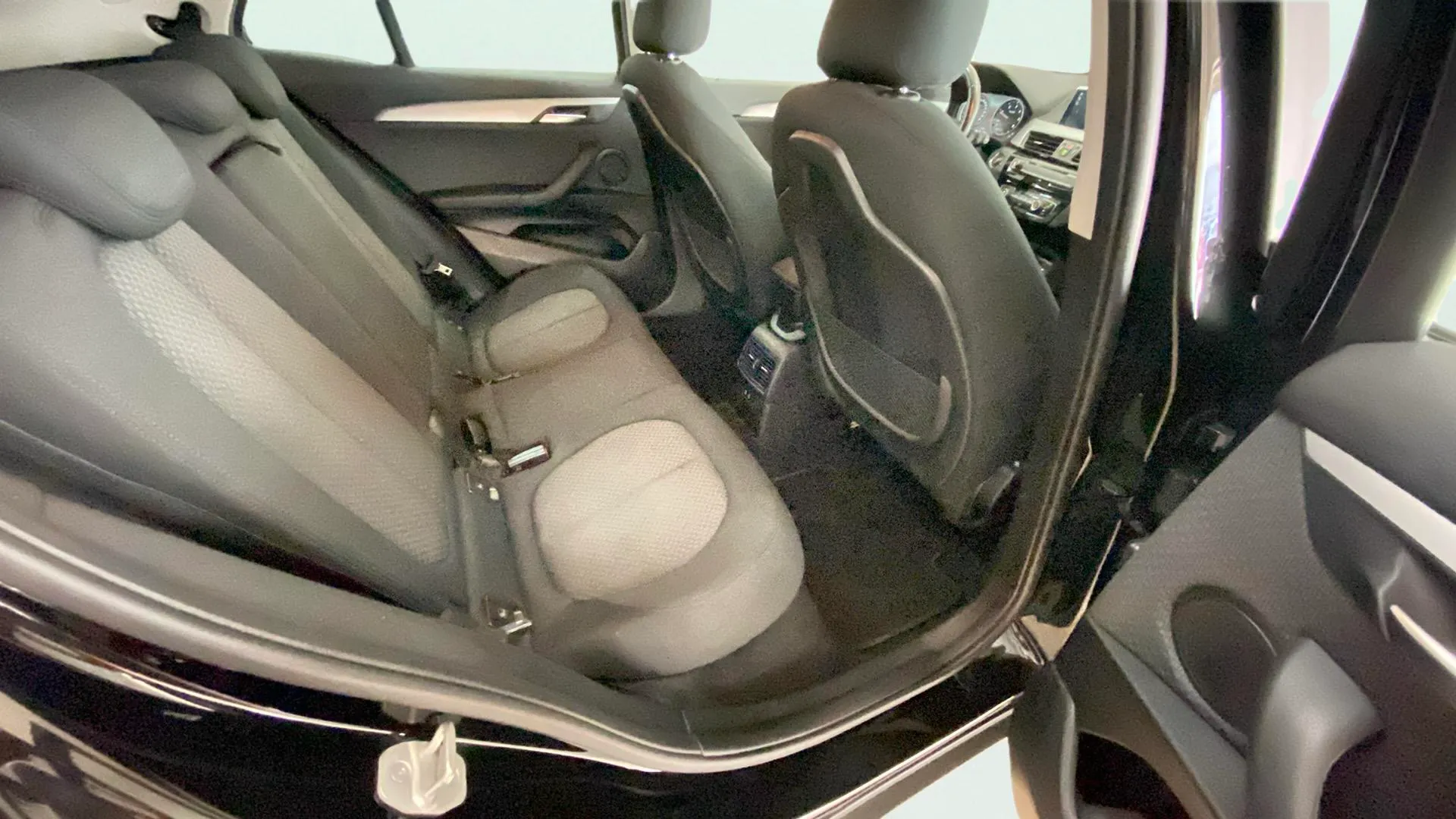 BMW X2 sDrive18d - foto 10