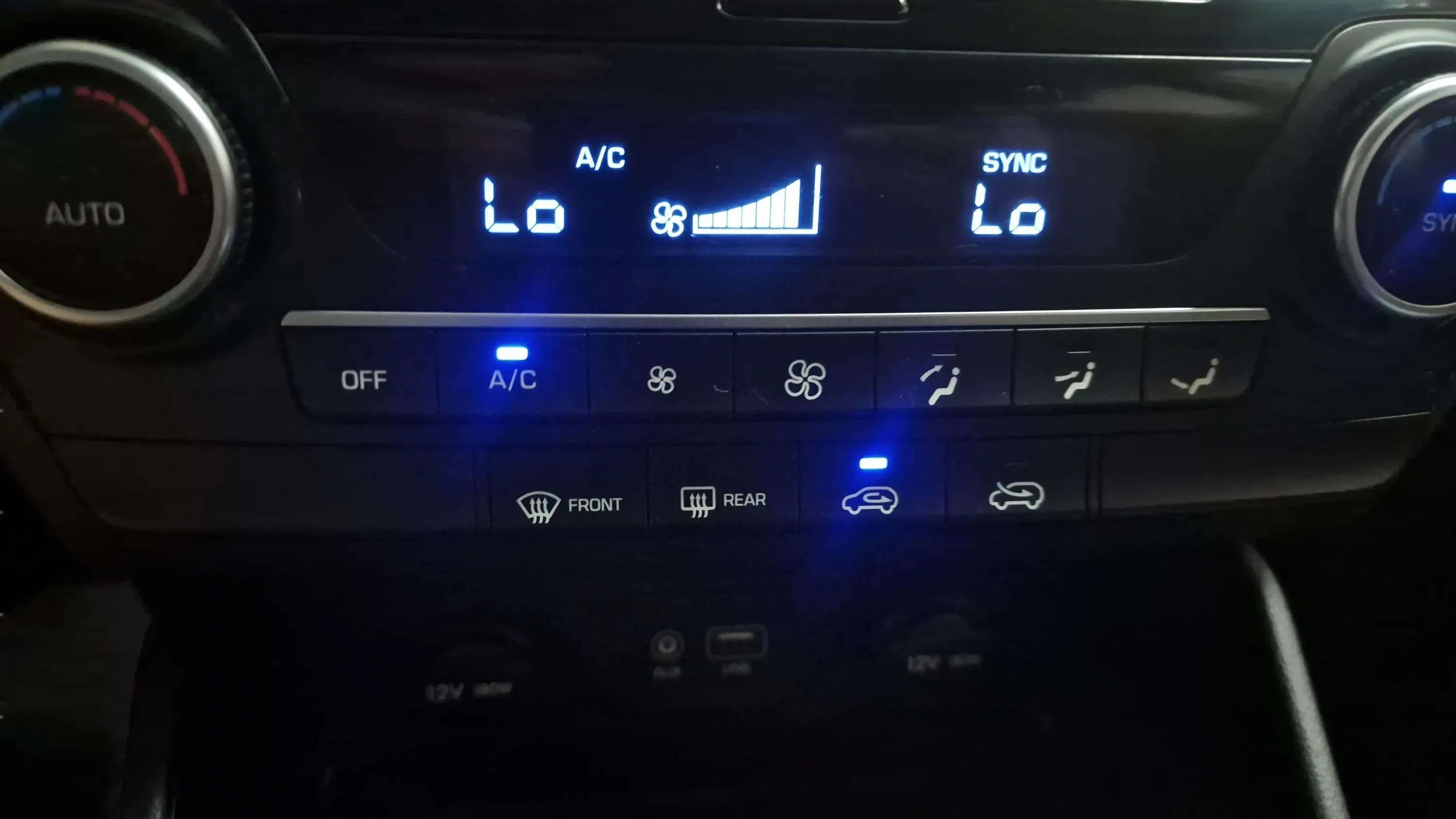 Hyundai Tucson 1.6 GDI SLE 4x2 - foto 16