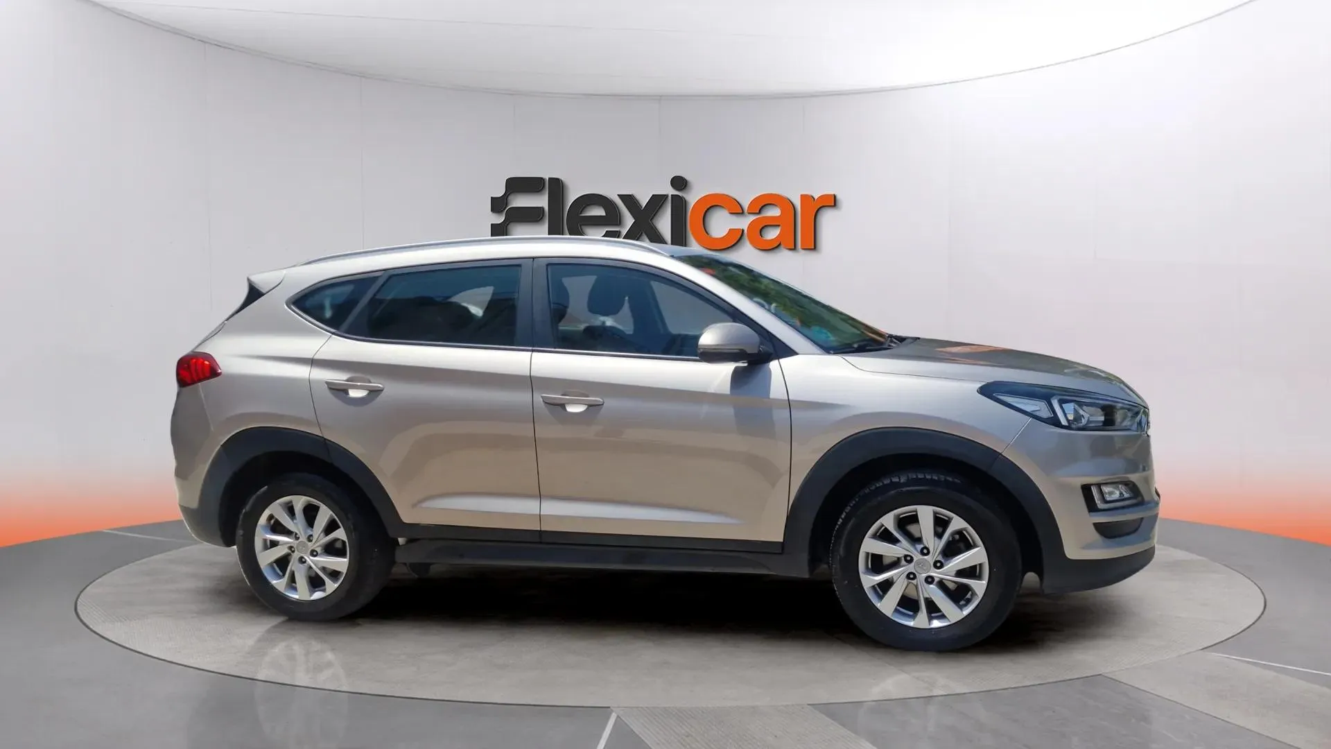 Hyundai Tucson 1.6 GDI SLE 4x2 - foto 4