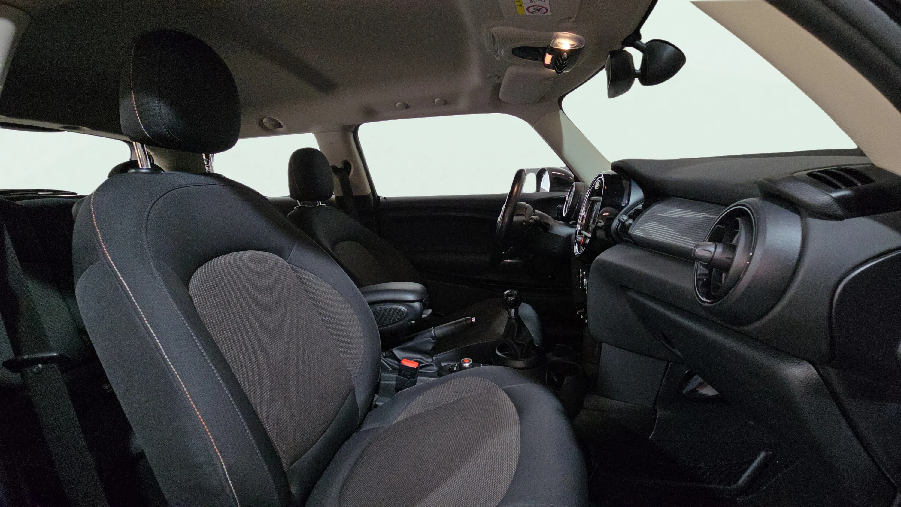 MINI Cooper D - foto 18