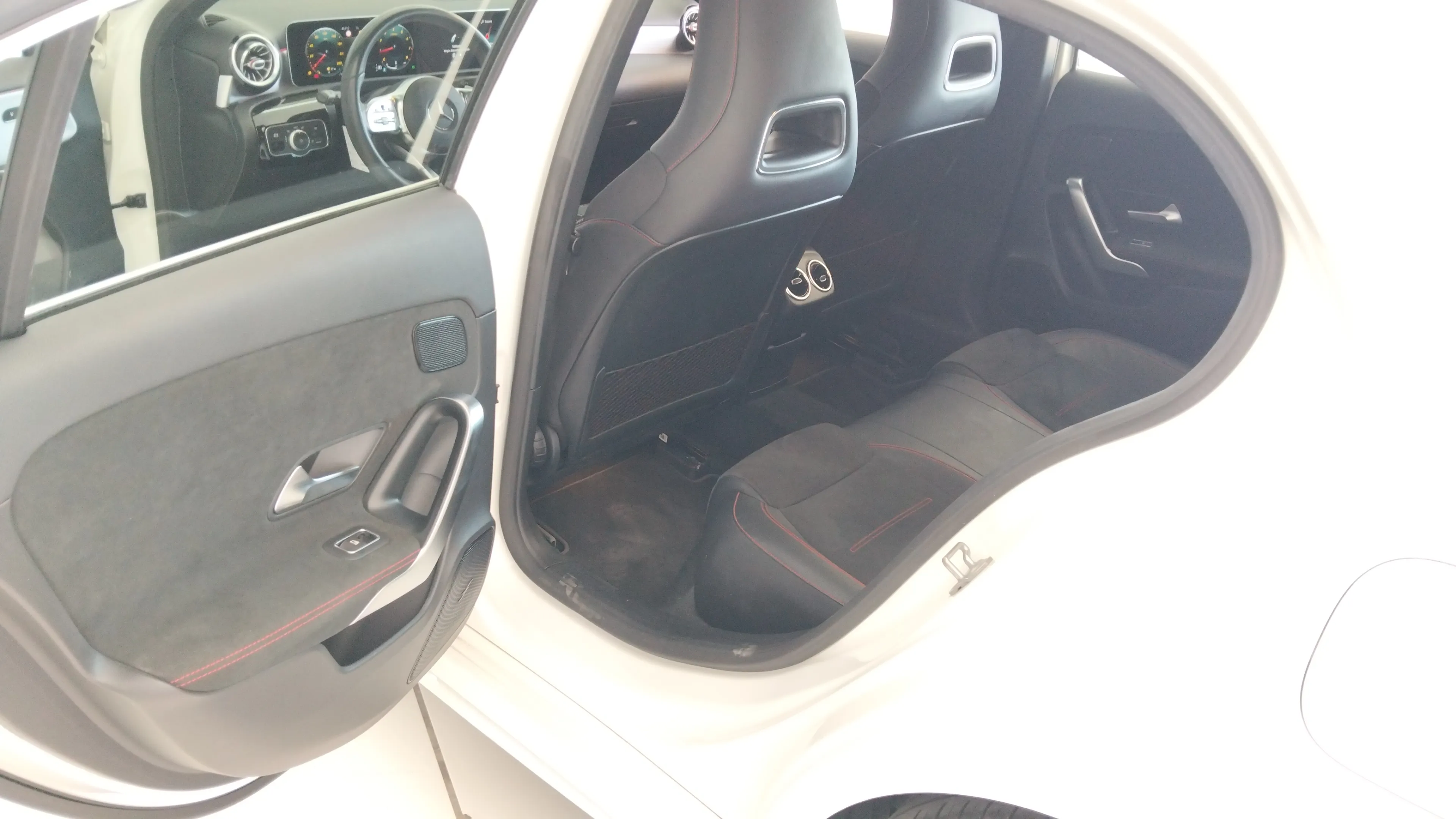 Mercedes-Benz Clase A A 180 - foto 11