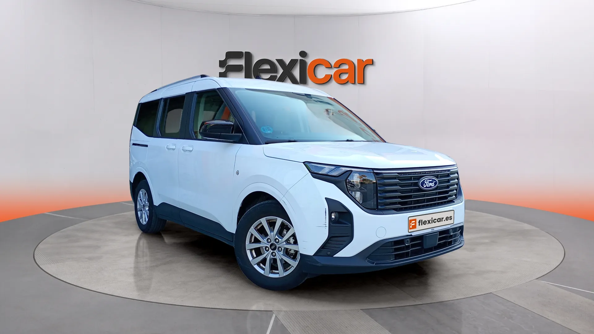 Ford Tourneo Courier 1.0 EcoBoost Titanium