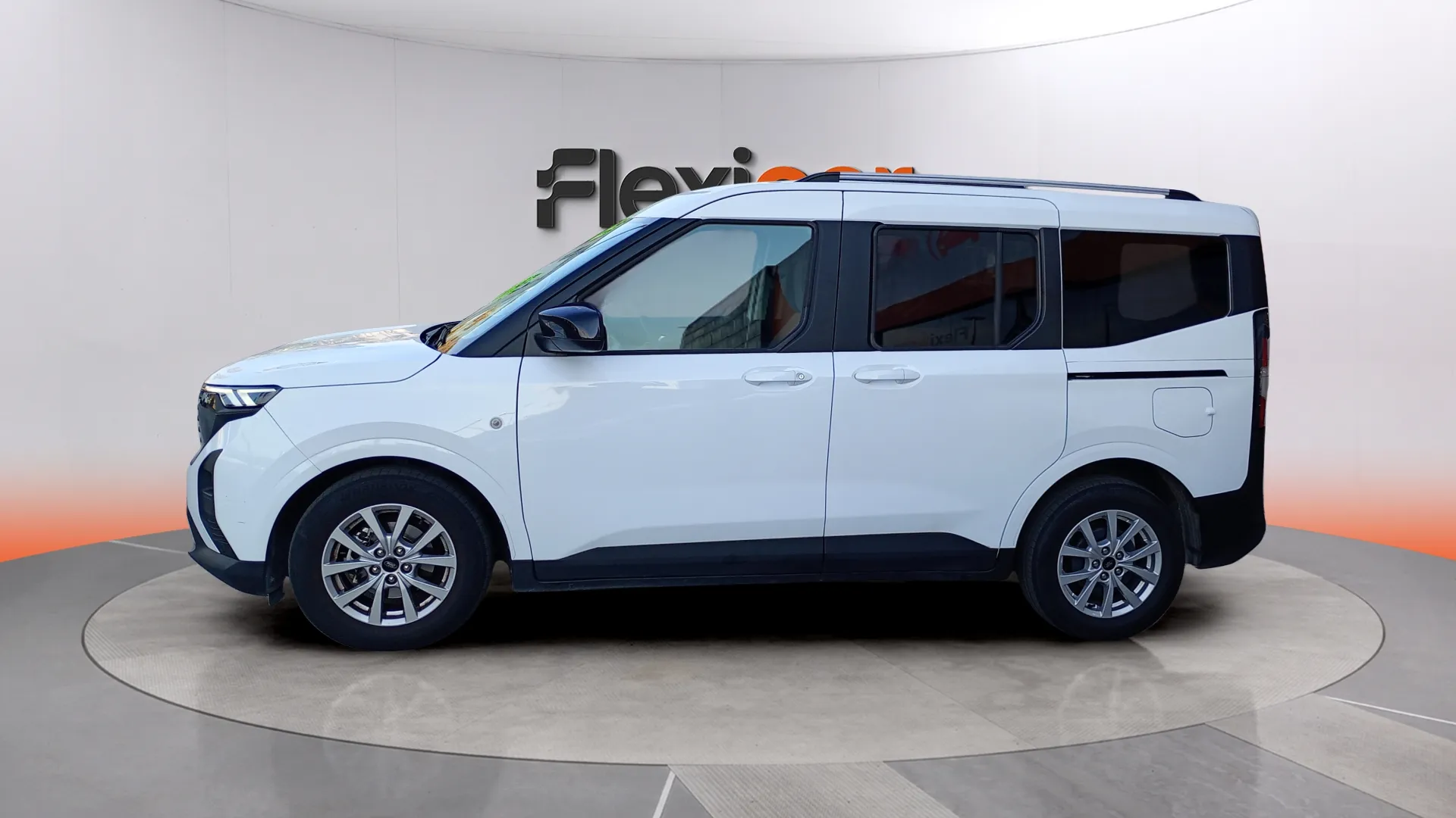 Ford Tourneo Courier 1.0 EcoBoost Titanium - foto 3
