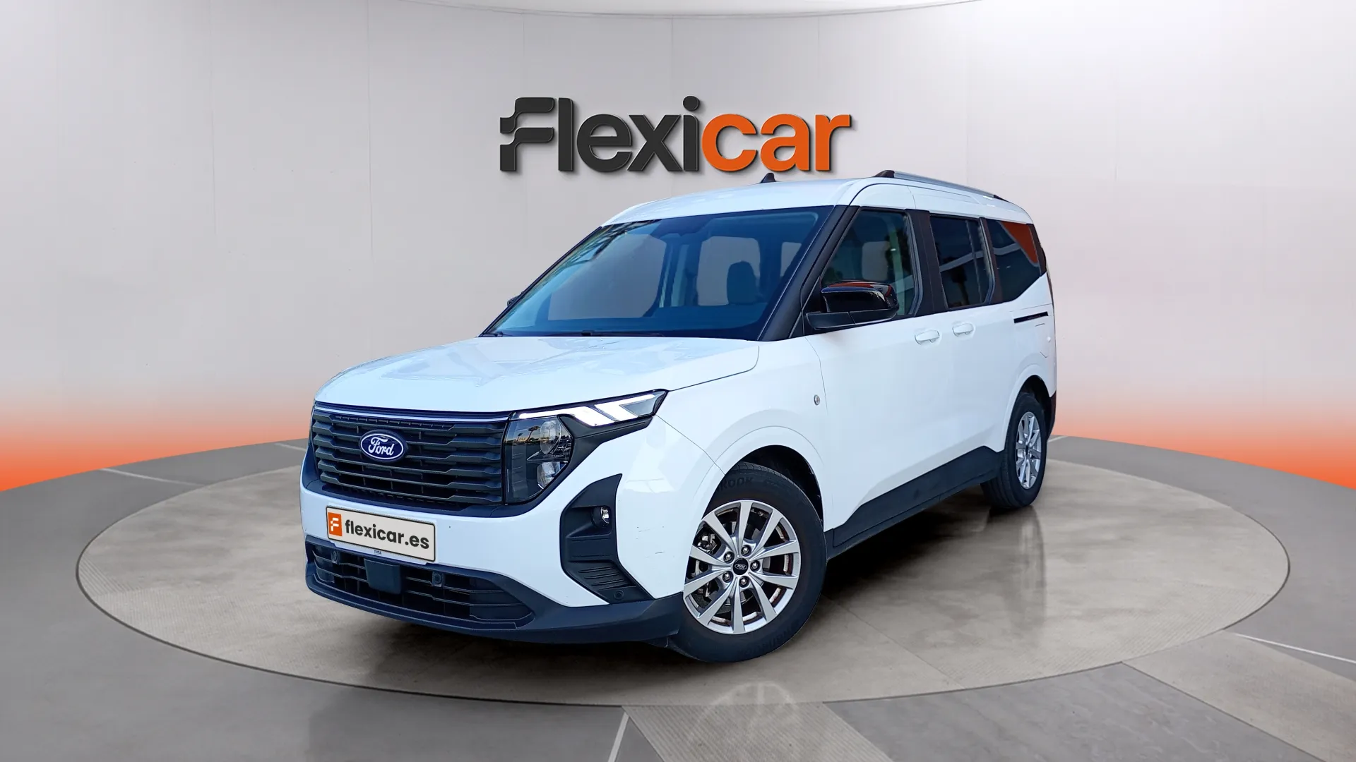 Ford Tourneo Courier 1.0 EcoBoost Titanium - foto 2