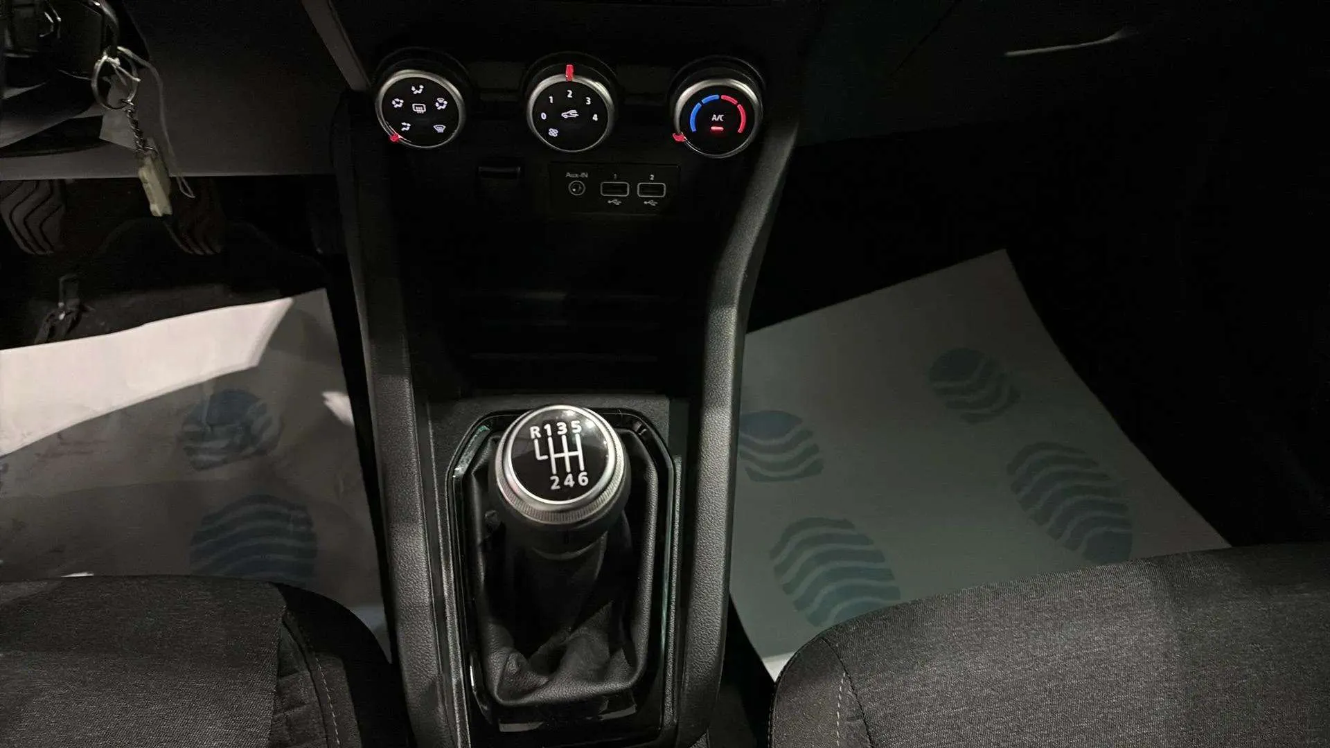 Renault Clio Equilibre TCe - foto 12