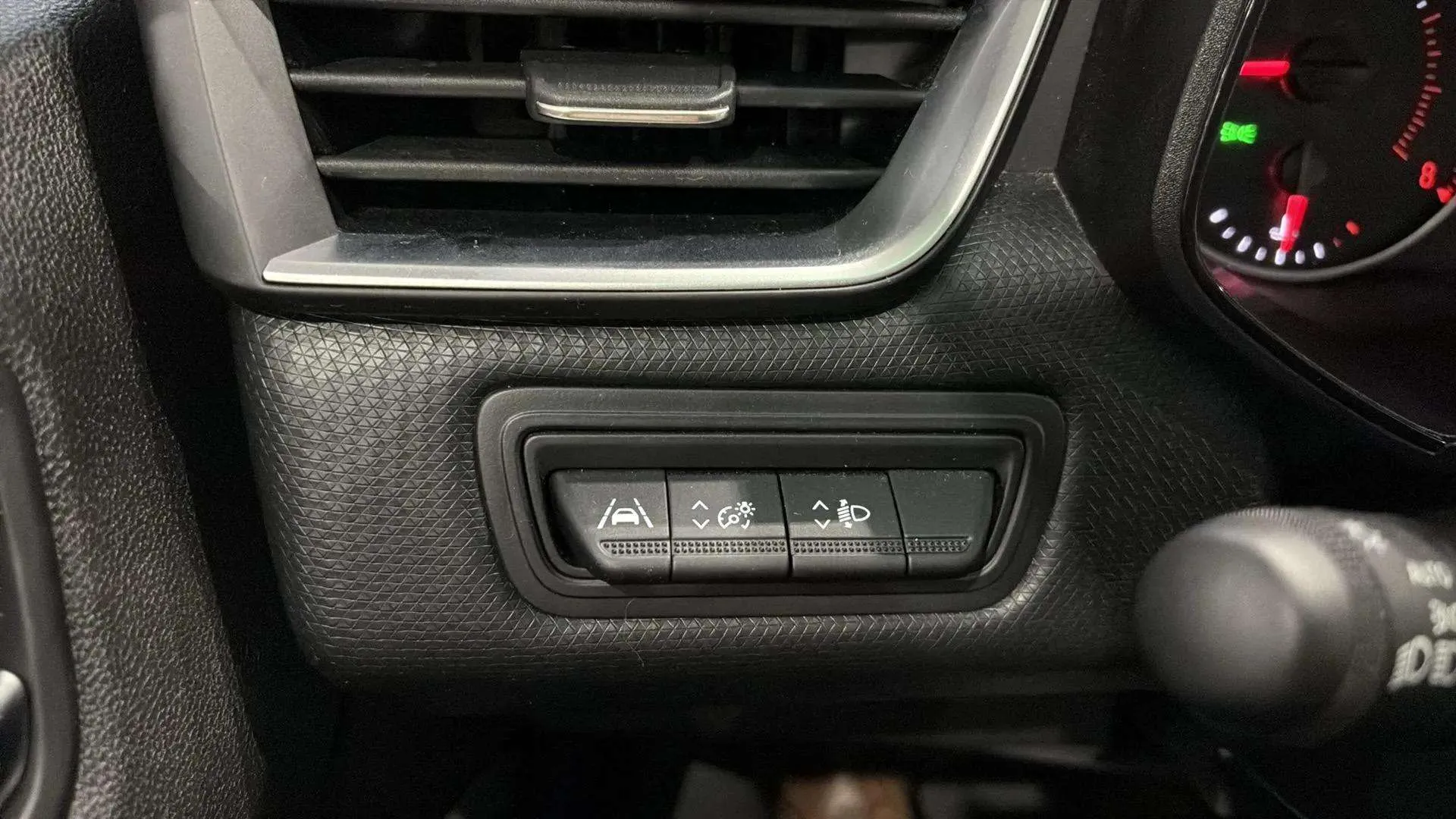 Renault Clio Equilibre TCe - foto 20