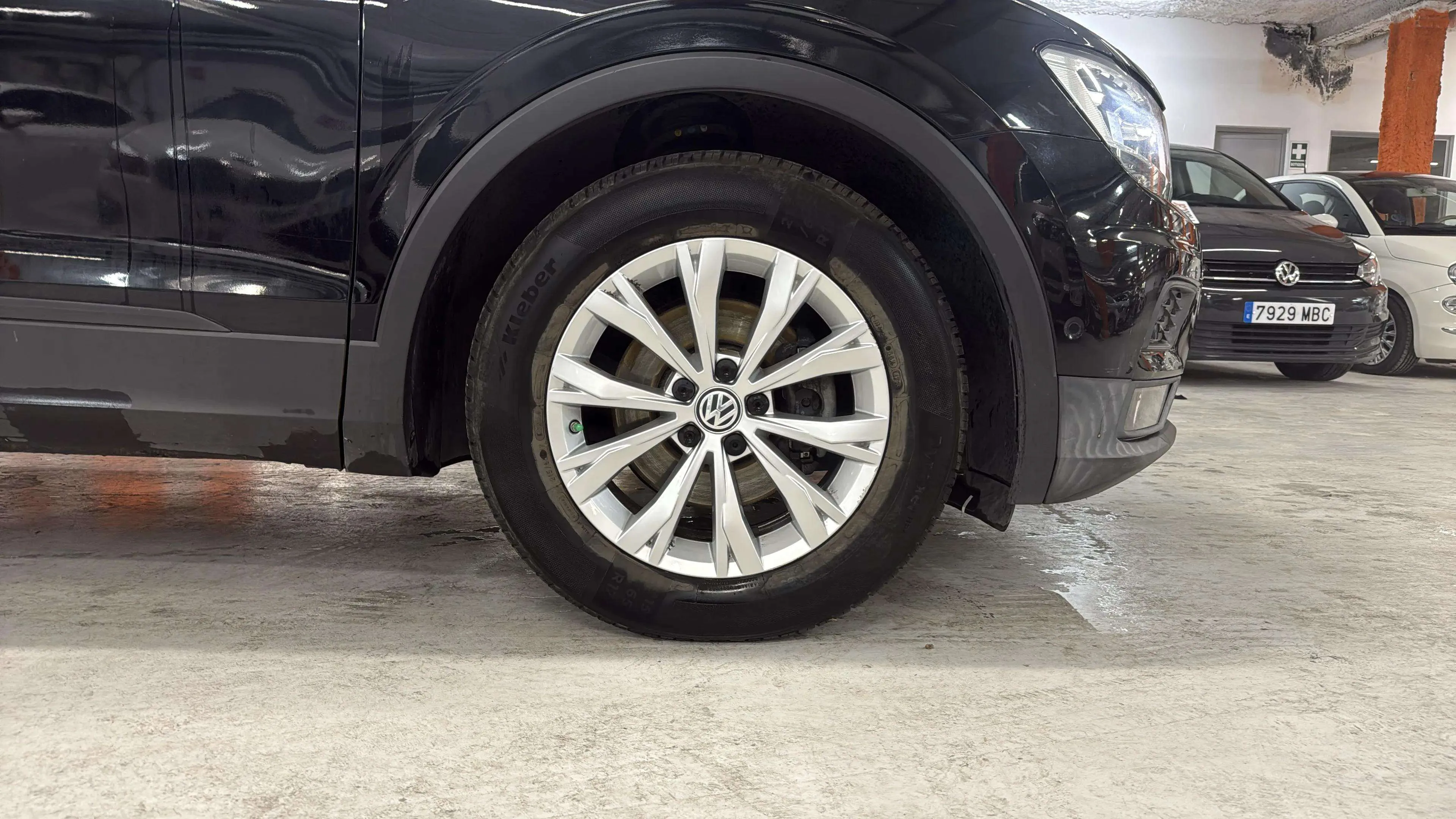 Volkswagen Tiguan Edition 2.0 TDI BMT - foto 17