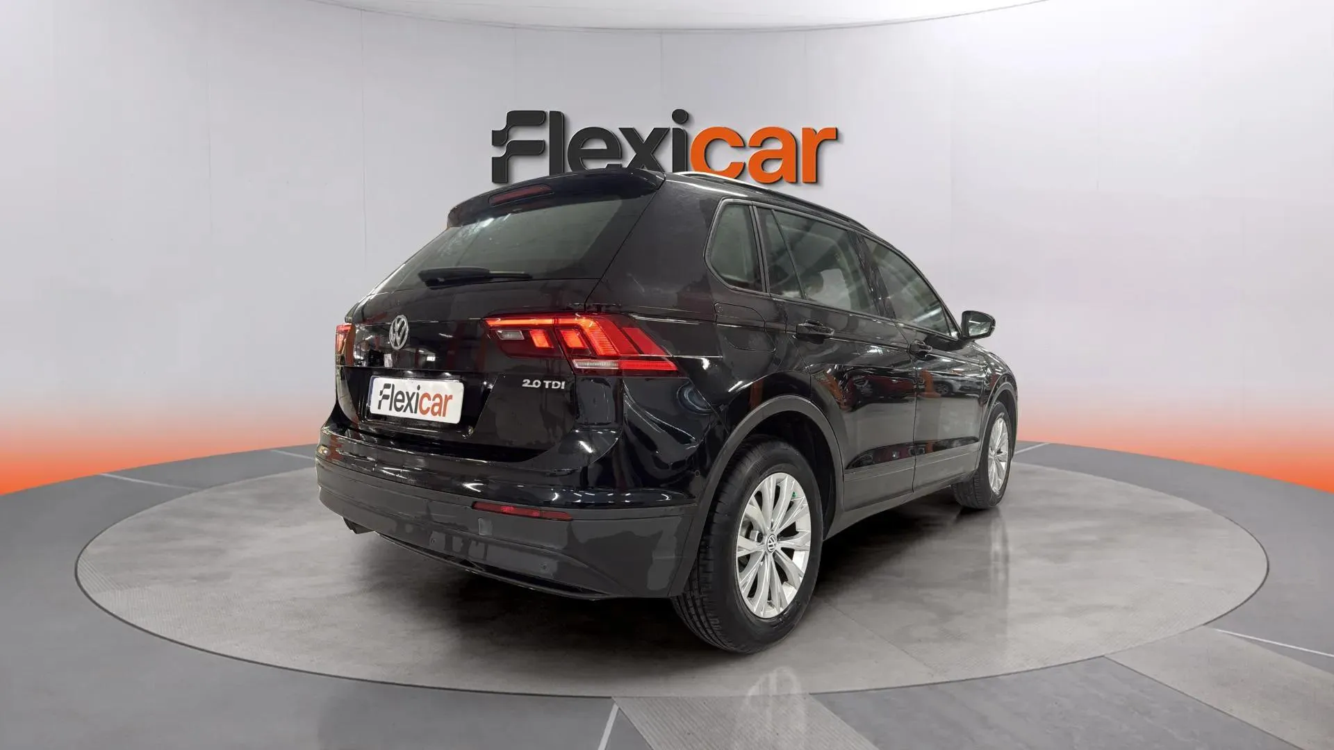 Volkswagen Tiguan Edition 2.0 TDI BMT - foto 6