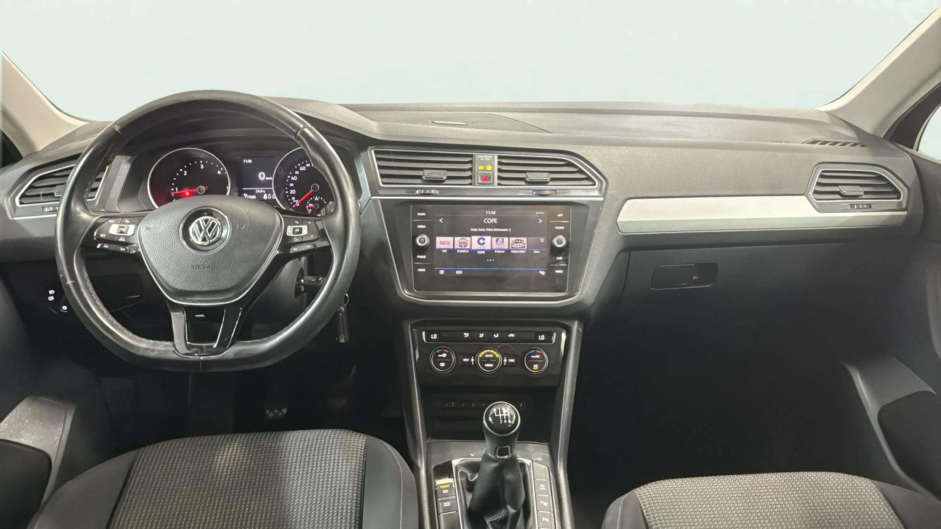 Volkswagen Tiguan Edition 2.0 TDI BMT - foto 9