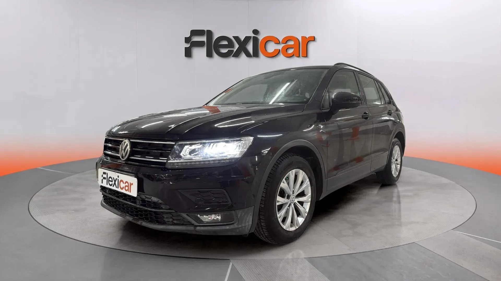 Volkswagen Tiguan Edition 2.0 TDI BMT - foto 2