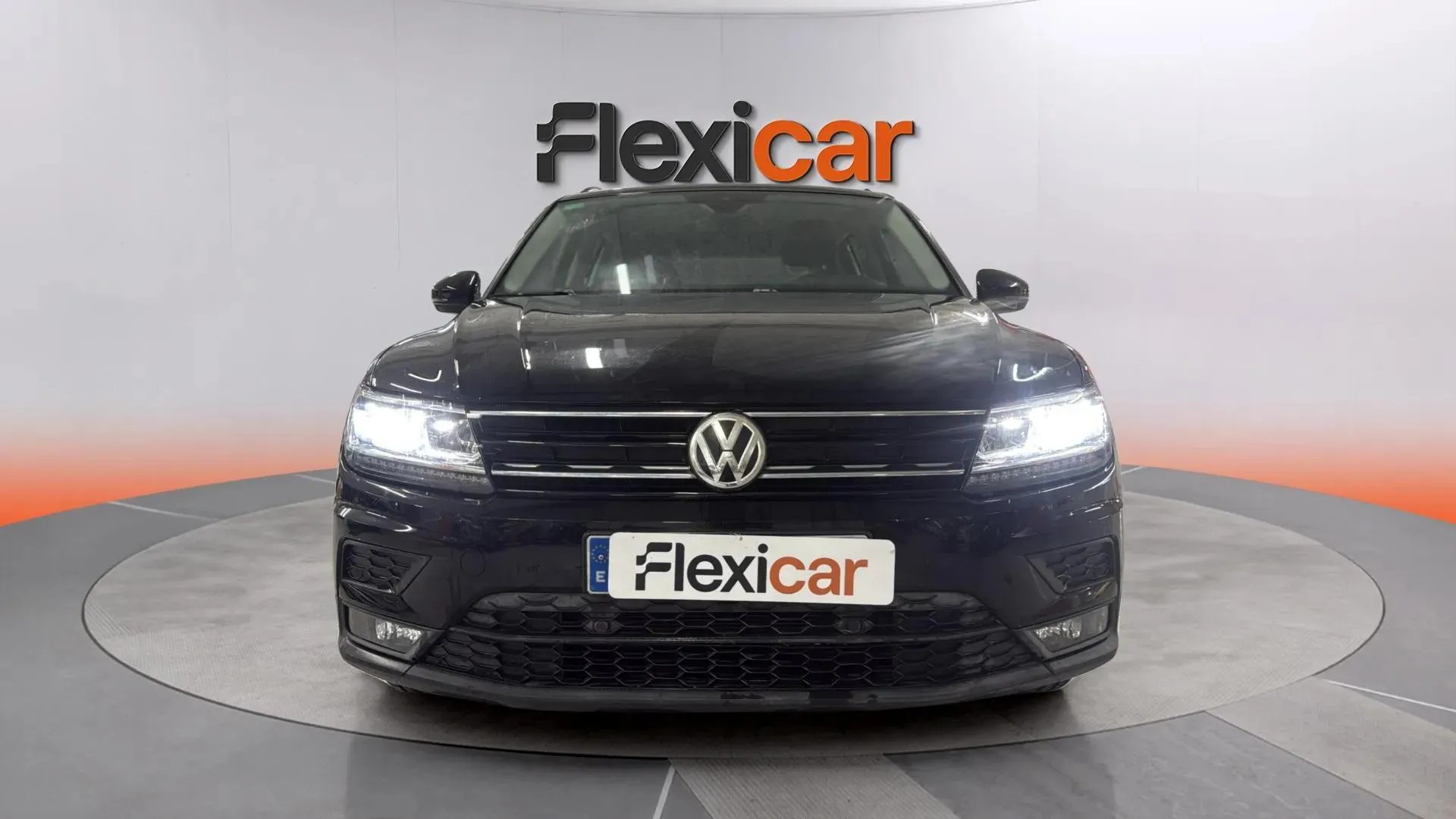 Volkswagen Tiguan Edition 2.0 TDI BMT - foto 8