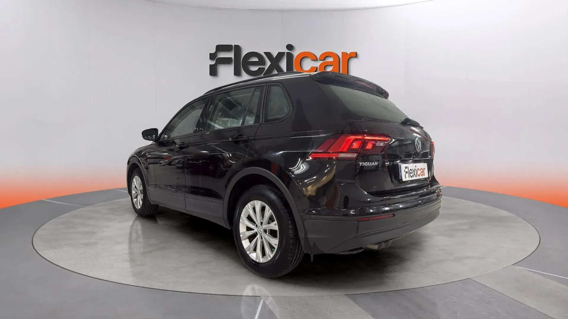 Volkswagen Tiguan Edition 2.0 TDI BMT - foto 4