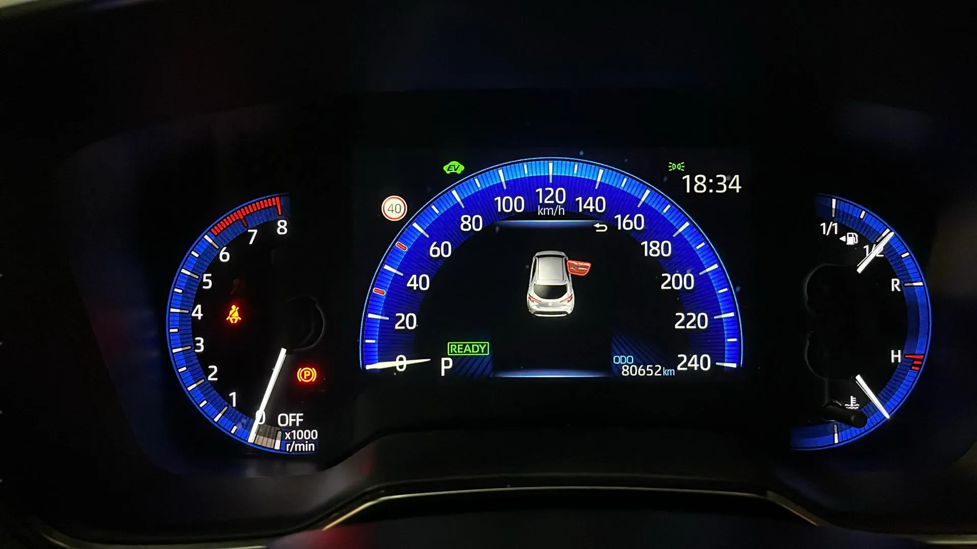 Toyota Corolla 2.0 180H Active Tech E-CVT - foto 12