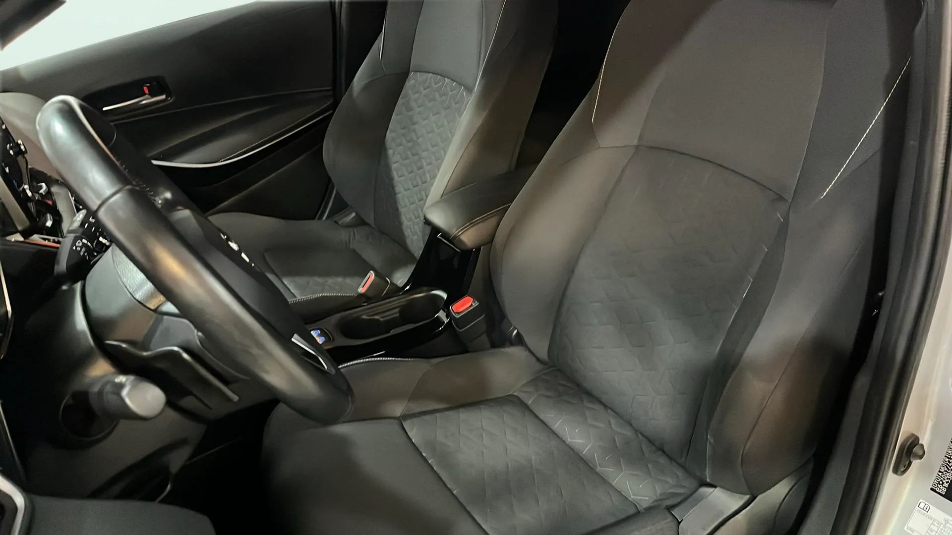 Toyota Corolla 2.0 180H Active Tech E-CVT - foto 15