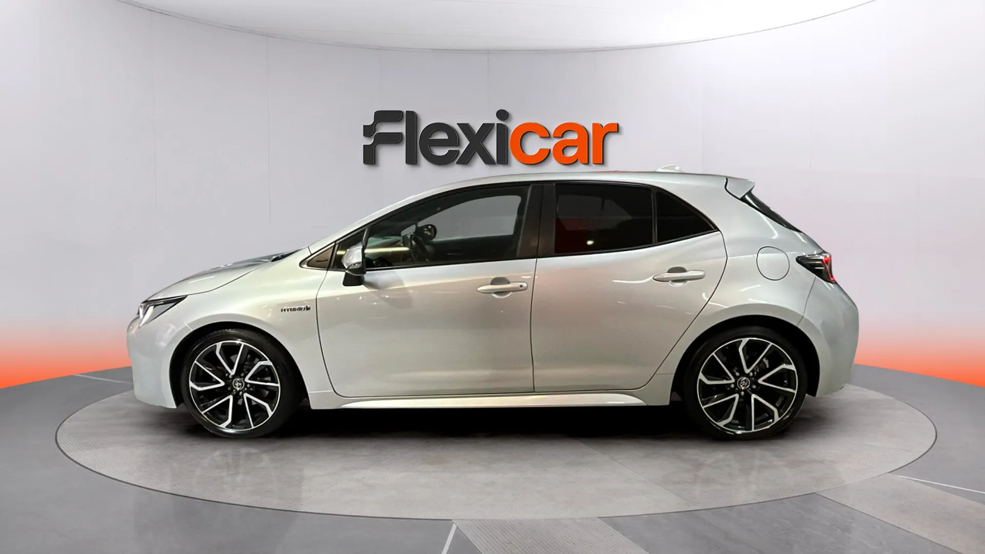 Toyota Corolla 2.0 180H Active Tech E-CVT - foto 4