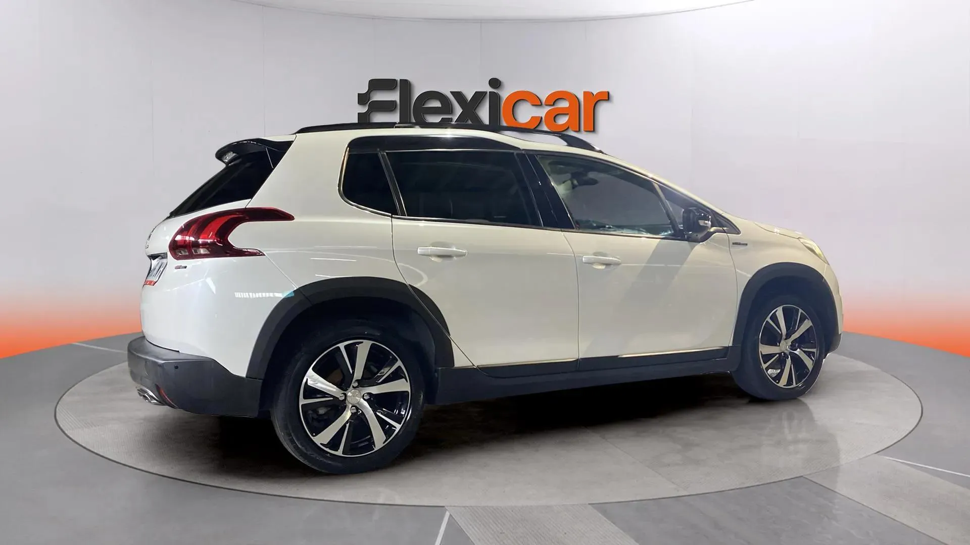Peugeot 2008 GT Line 1.6 BlueHDi - foto 9