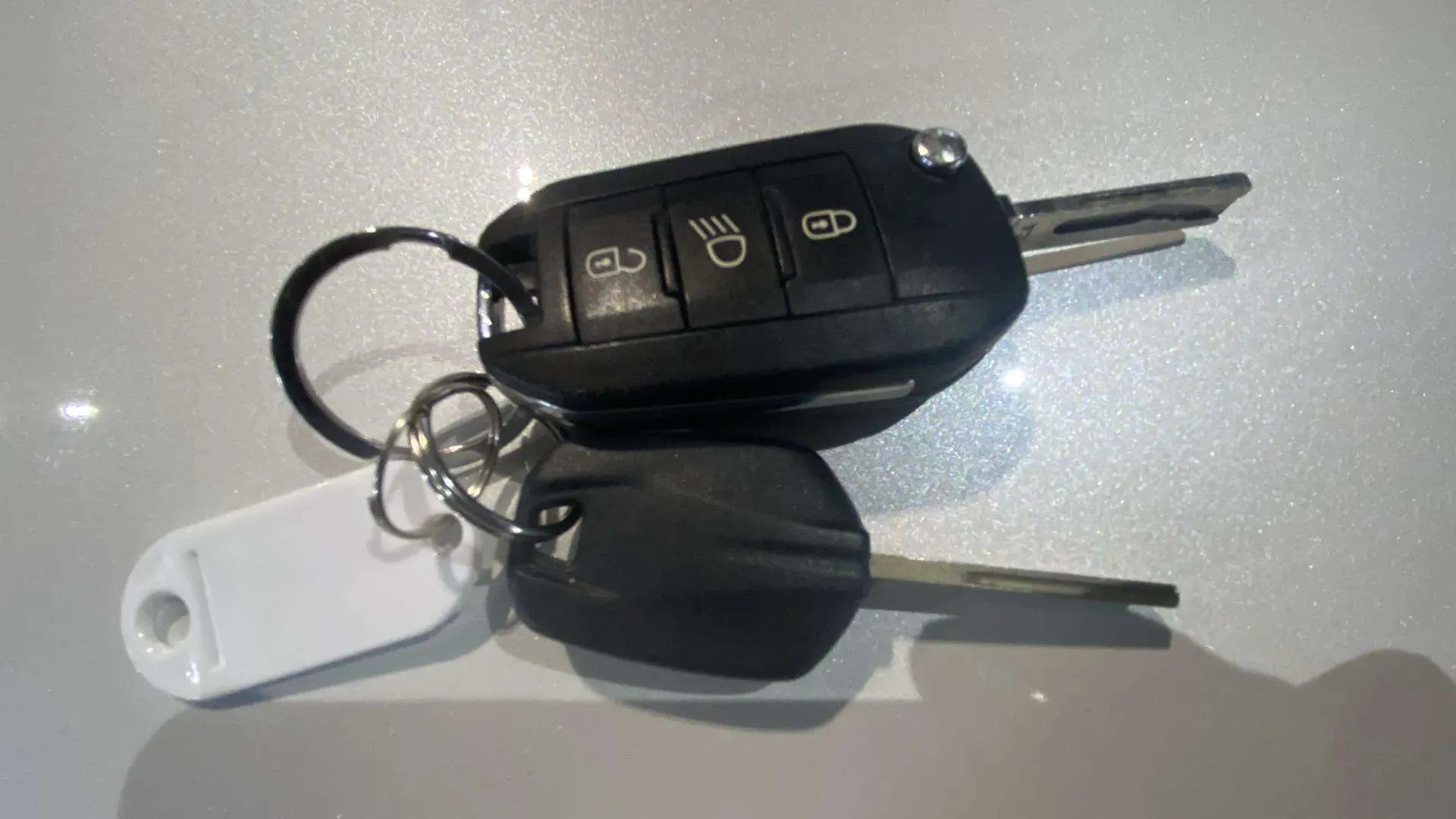 Peugeot 2008 GT Line 1.6 BlueHDi - foto 25