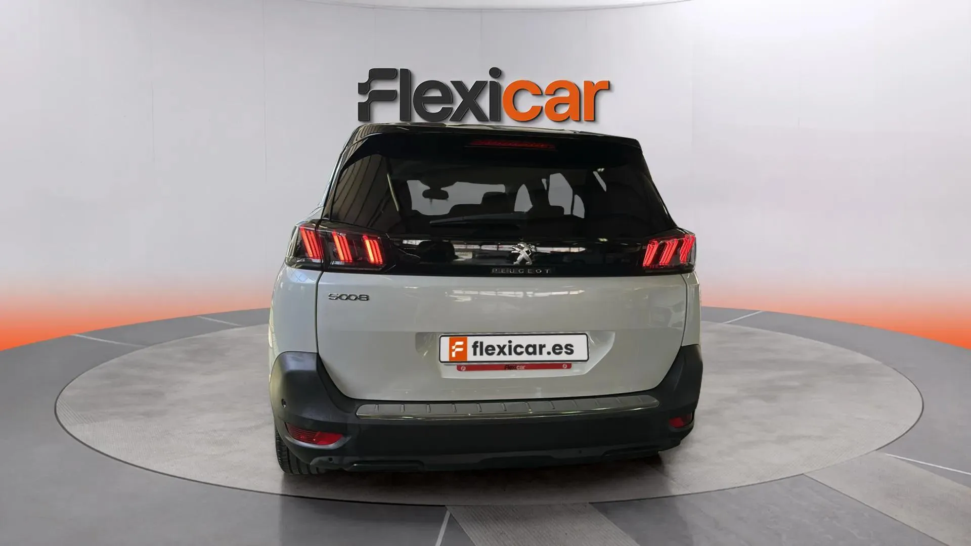 Peugeot 5008 1.5 BlueHDi GT Pack EAT8 - foto 4