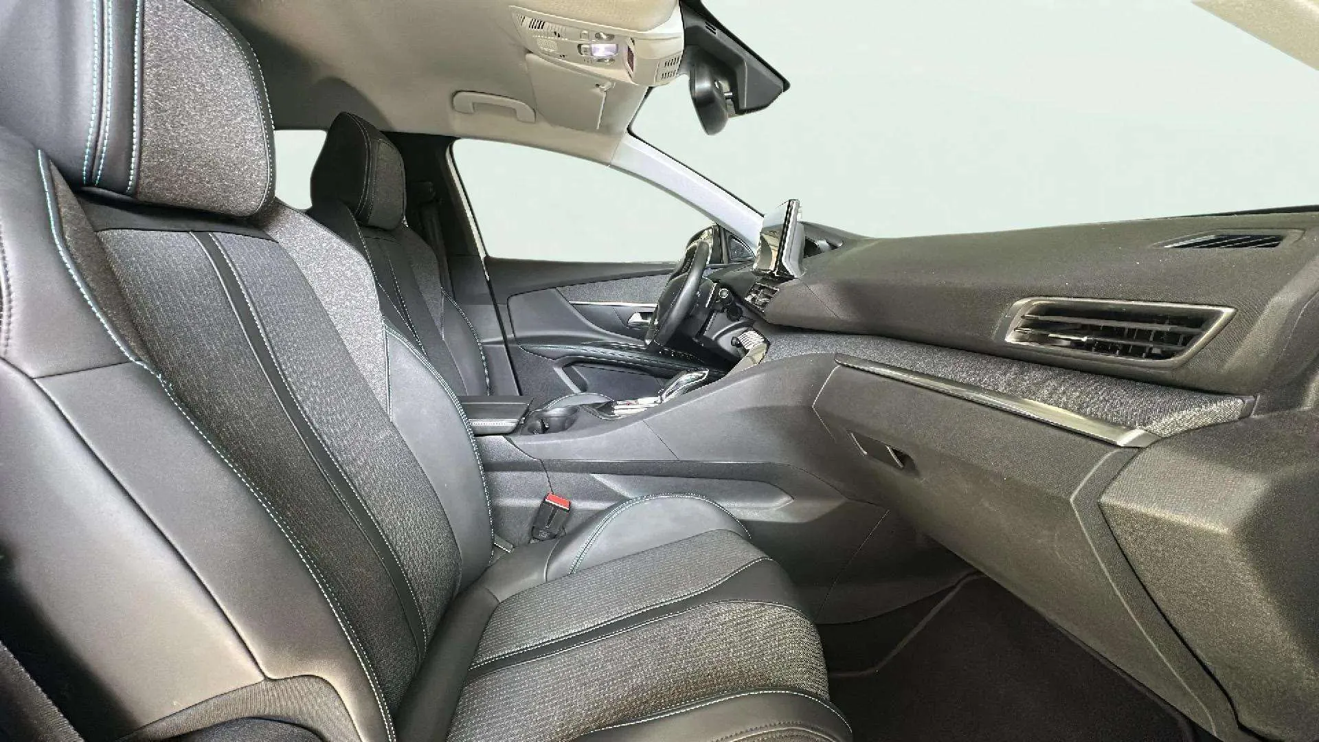 Peugeot 5008 1.5 BlueHDi GT Pack EAT8 - foto 9