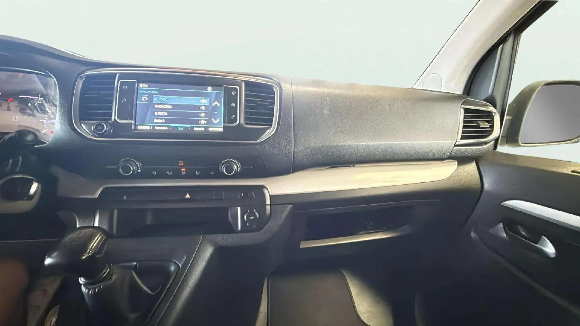 Peugeot Traveller Active 1.5 BlueHDi Compact - foto 27