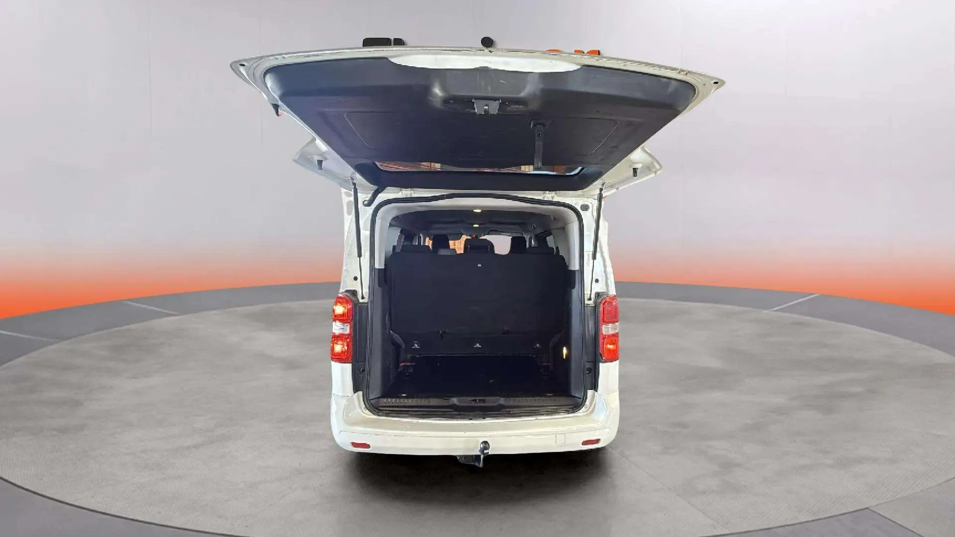 Peugeot Traveller Active 1.5 BlueHDi Compact - foto 12