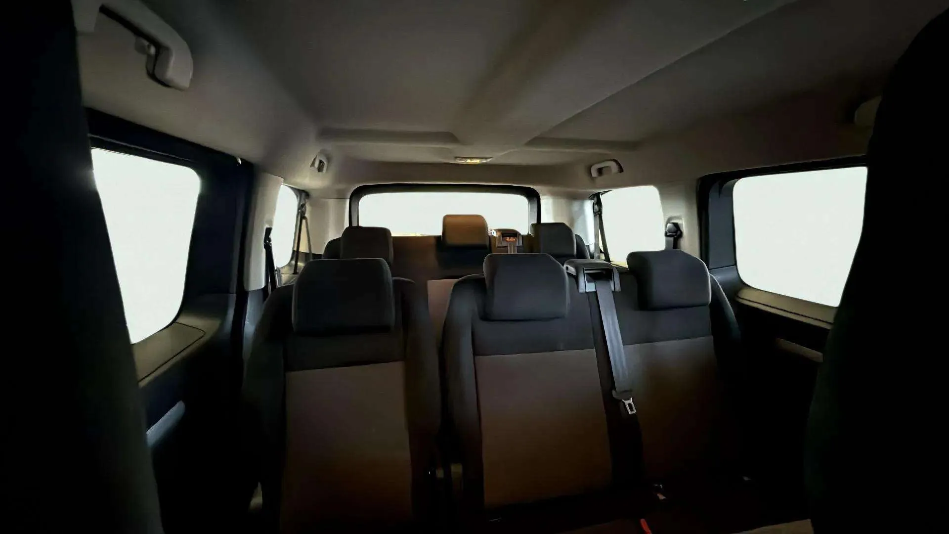 Peugeot Traveller Active 1.5 BlueHDi Compact - foto 18