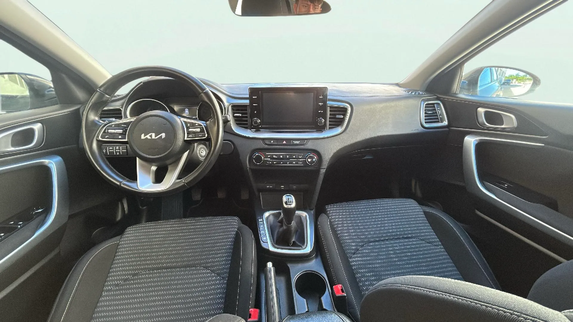 Kia Ceed 1.6 MHEV iMT Drive - foto 6