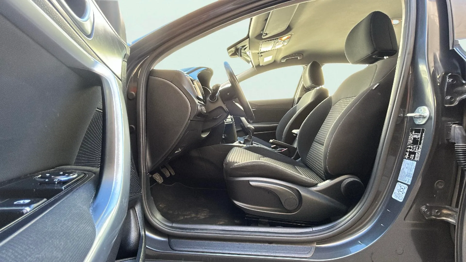 Kia Ceed 1.6 MHEV iMT Drive - foto 14