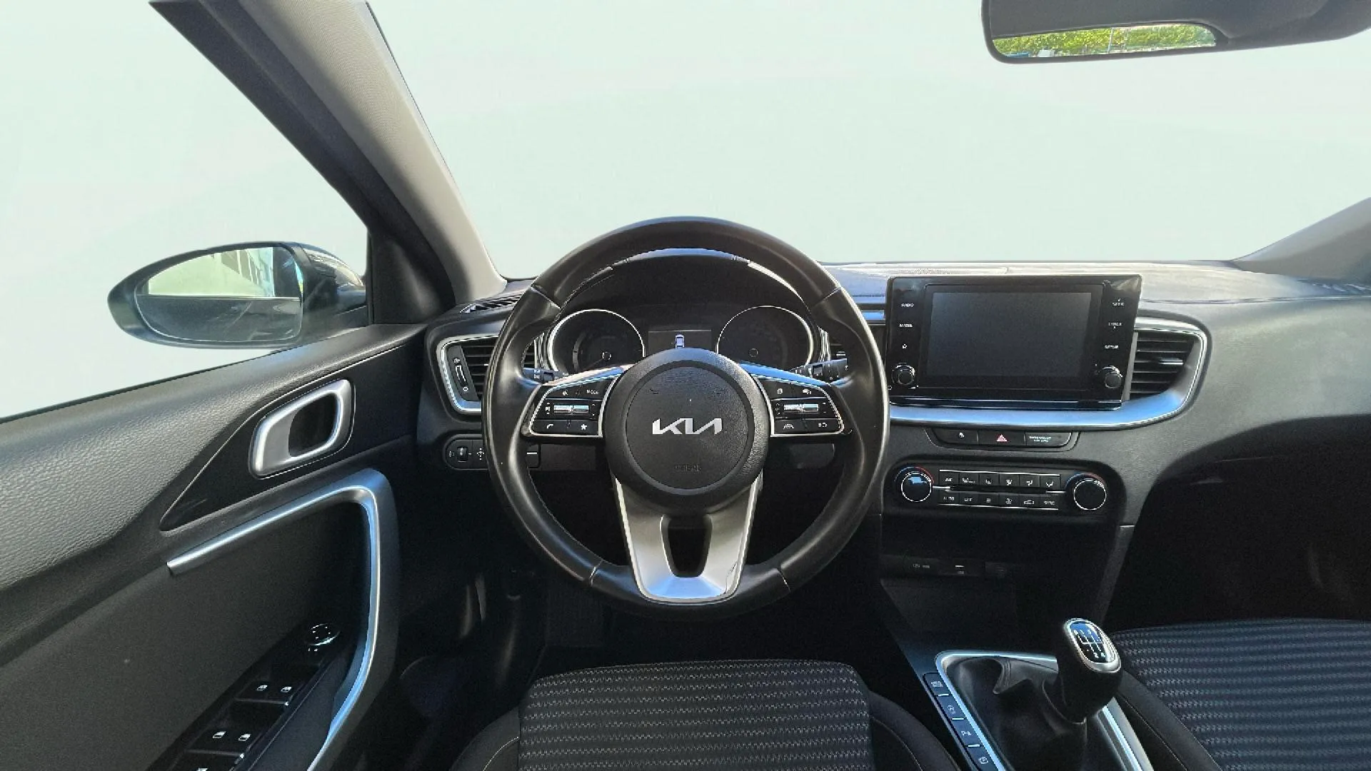 Kia Ceed 1.6 MHEV iMT Drive - foto 7