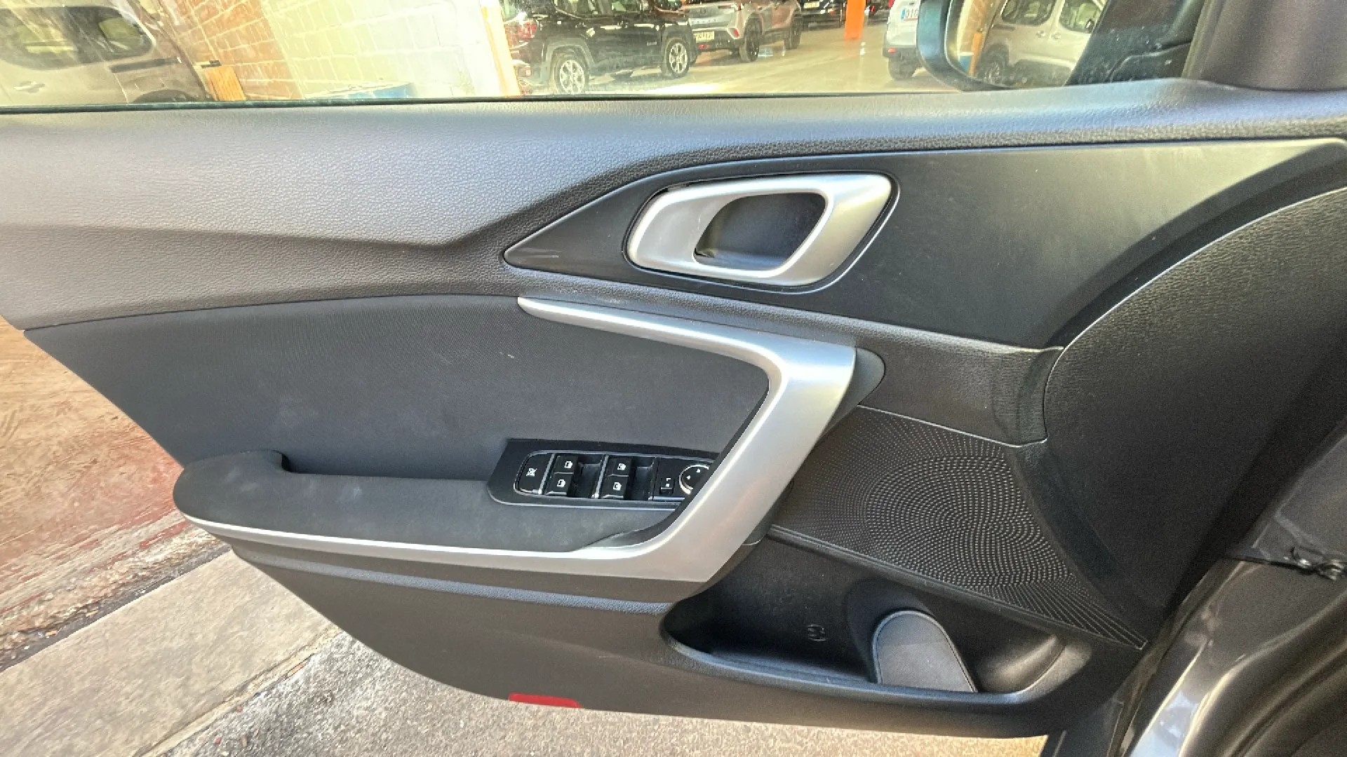 Kia Ceed 1.6 MHEV iMT Drive - foto 13