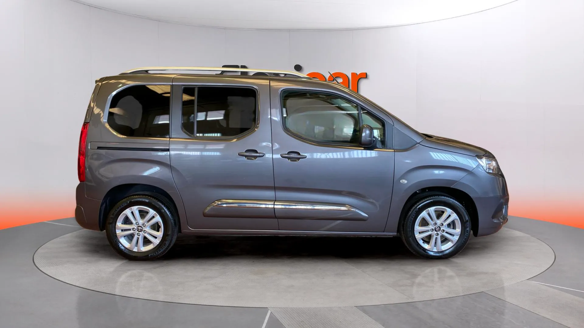 Toyota Proace City 1.2 Family Active L1 - foto 8