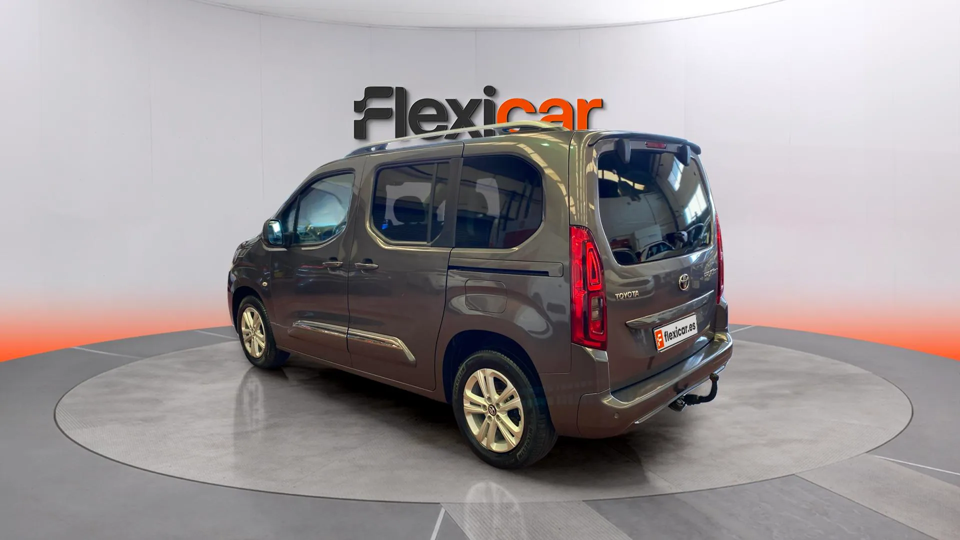 Toyota Proace City 1.2 Family Active L1 - foto 5