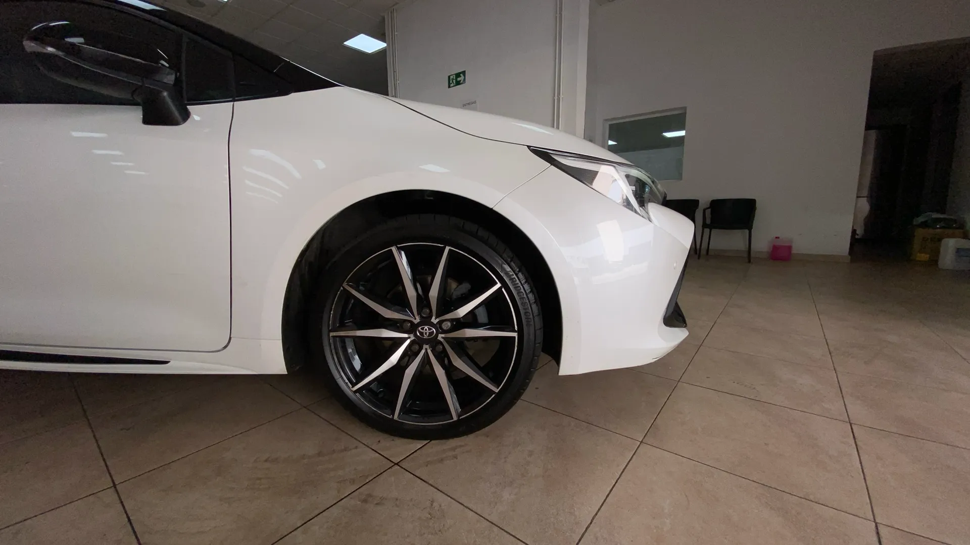 Toyota Corolla 140H GR-Sport Touring Sport - foto 14