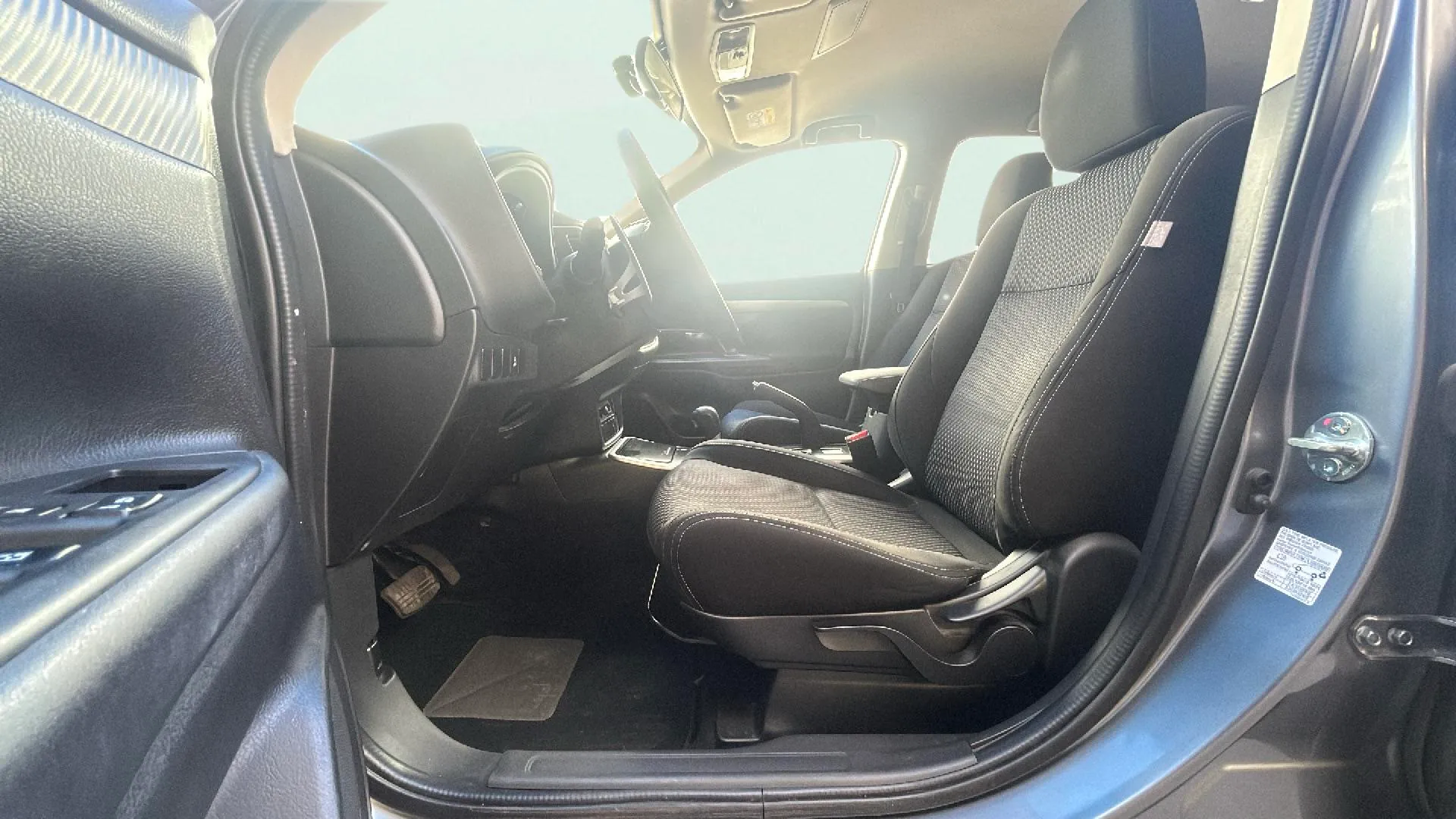 Mitsubishi Outlander 200 MPI Motion CVT 2WD 5 plazas - foto 14