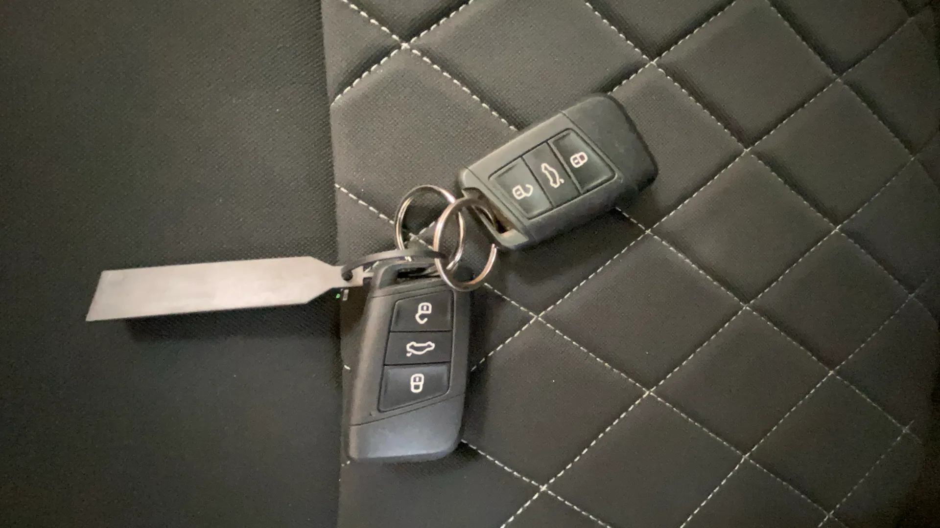 Škoda Karoq 1.5 TSI ACT Style - foto 17