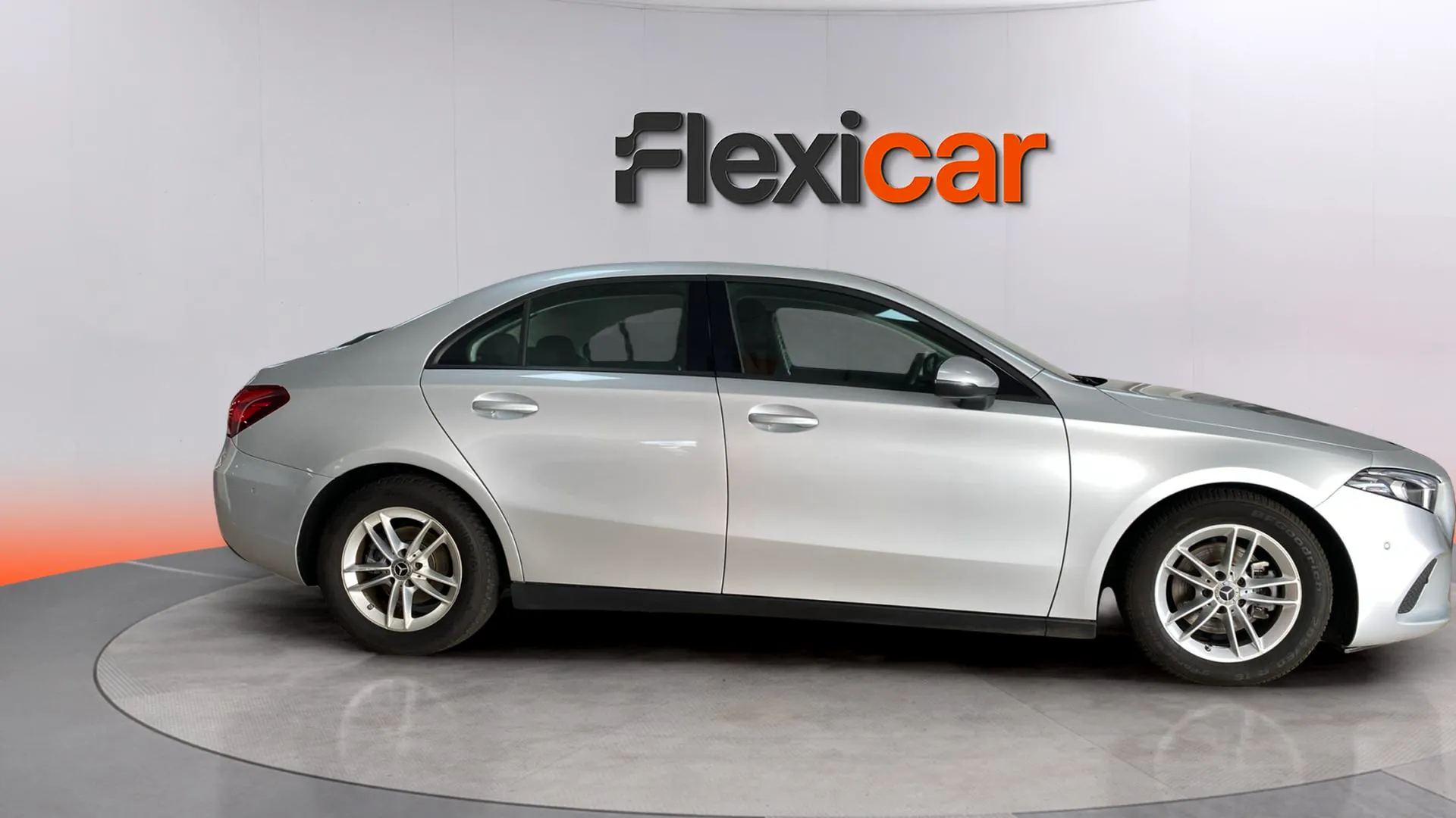 Mercedes-Benz Clase A Sedán A 180 d - foto 3