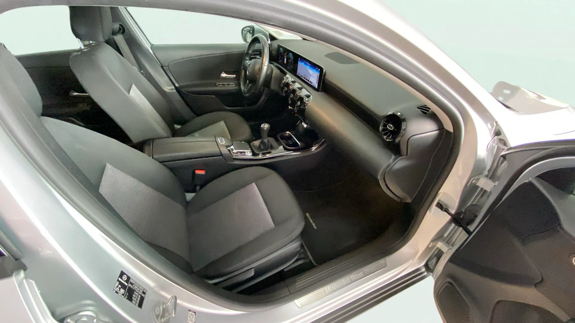 Mercedes-Benz Clase A Sedán A 180 d - foto 9