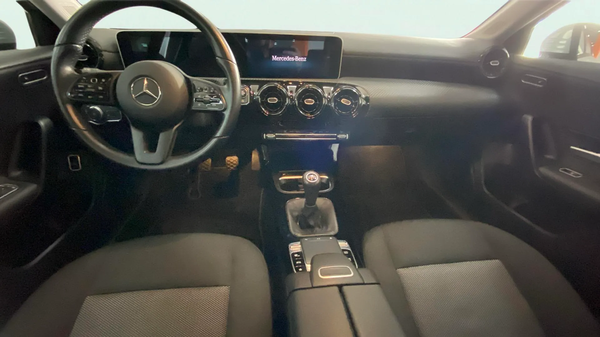 Mercedes-Benz Clase A Sedán A 180 d - foto 6