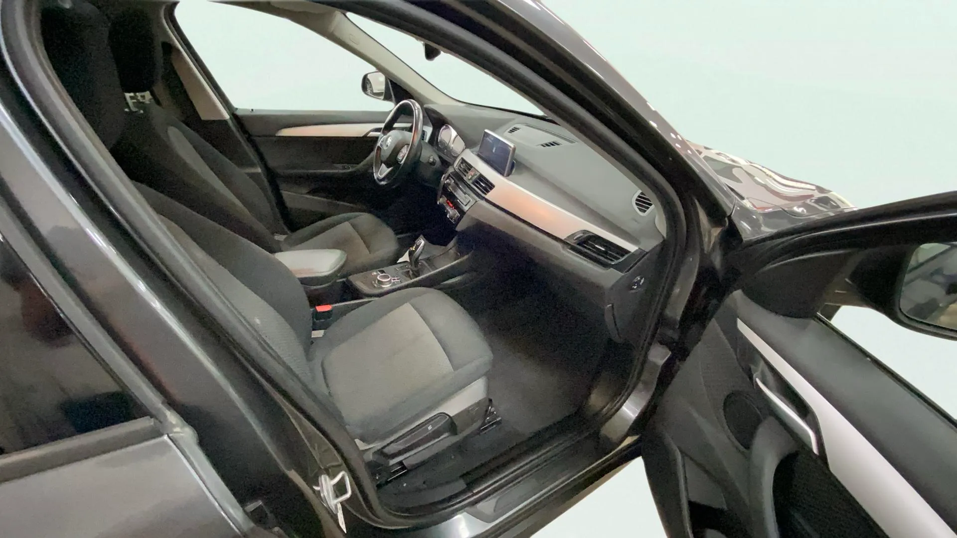 BMW X1 sDrive18i - foto 9