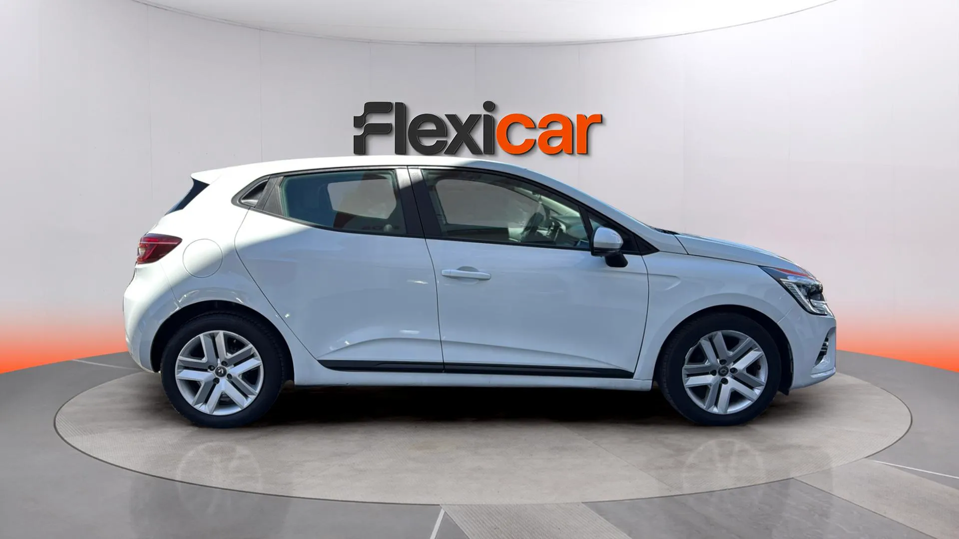 Renault Clio Evolution TCe - foto 8