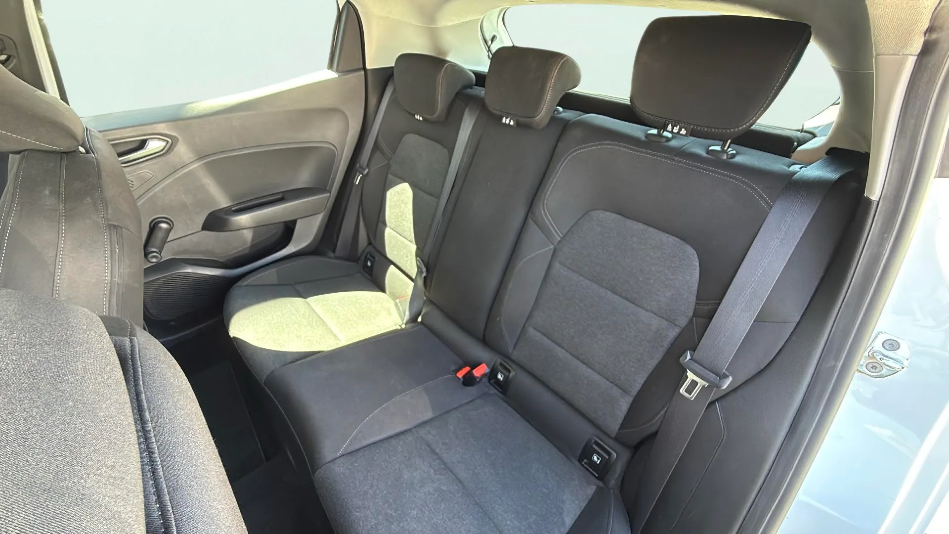 Renault Clio Evolution TCe - foto 20