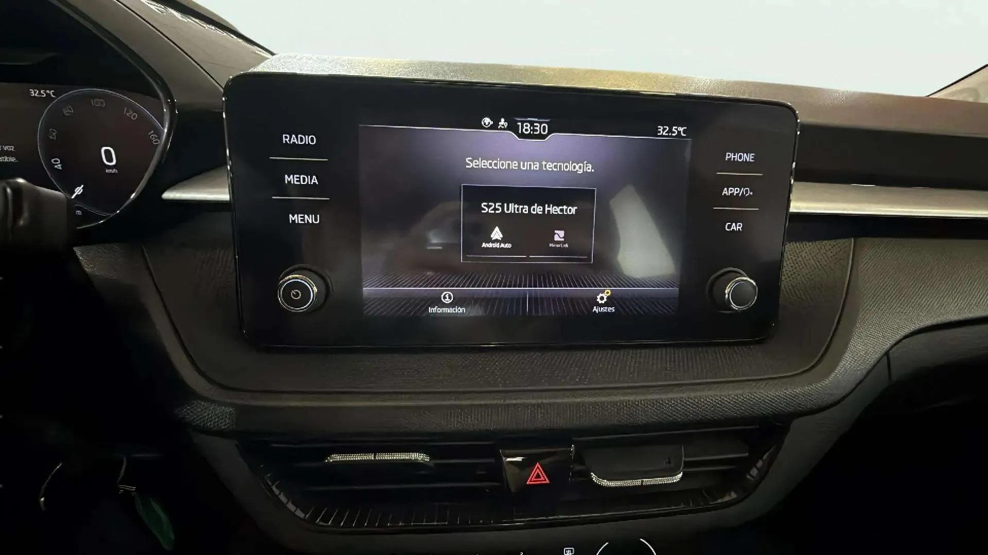 Škoda Fabia 1.0 MPI Active - foto 18