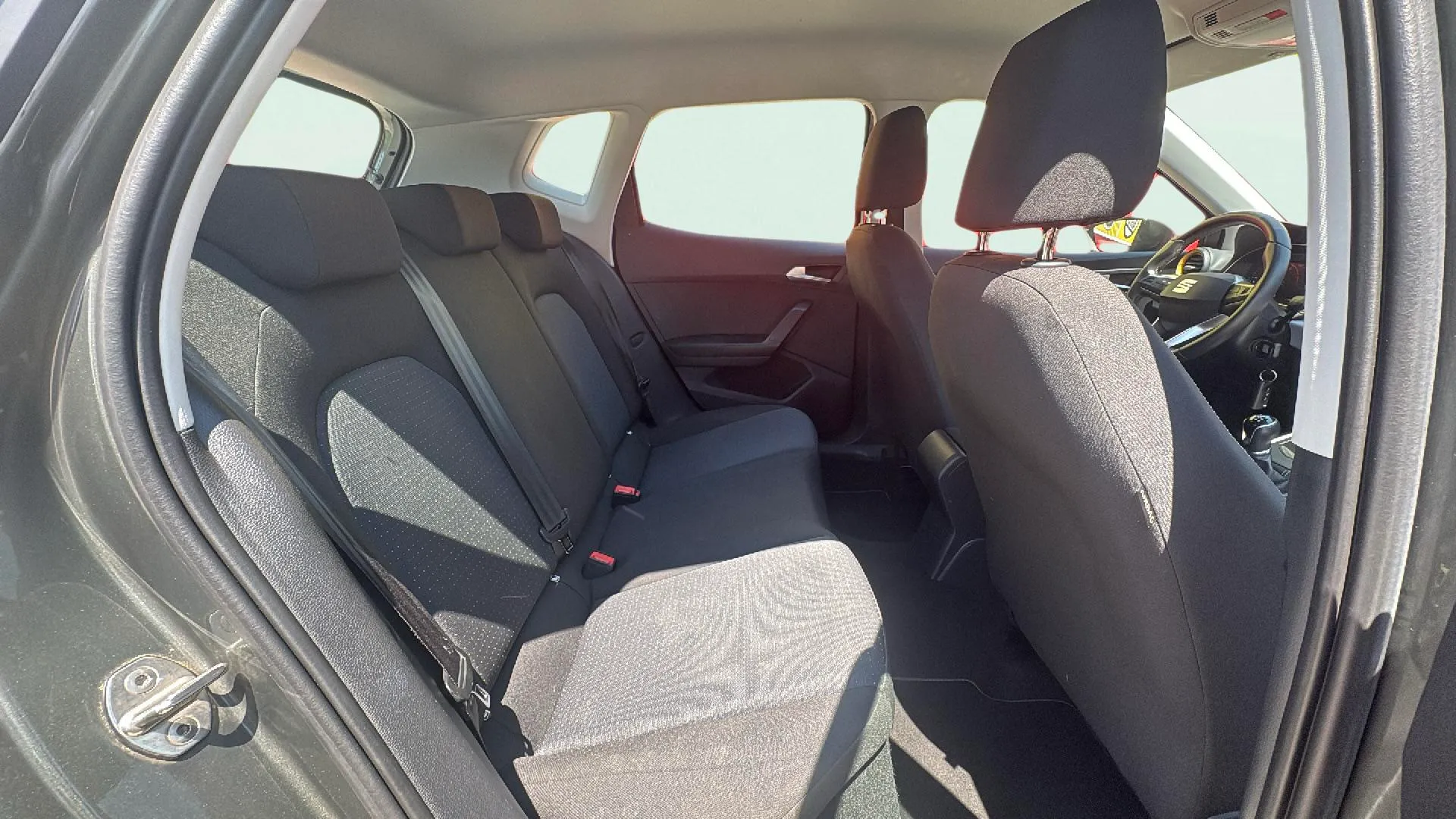 SEAT Arona 1.0 TSI FR - foto 15