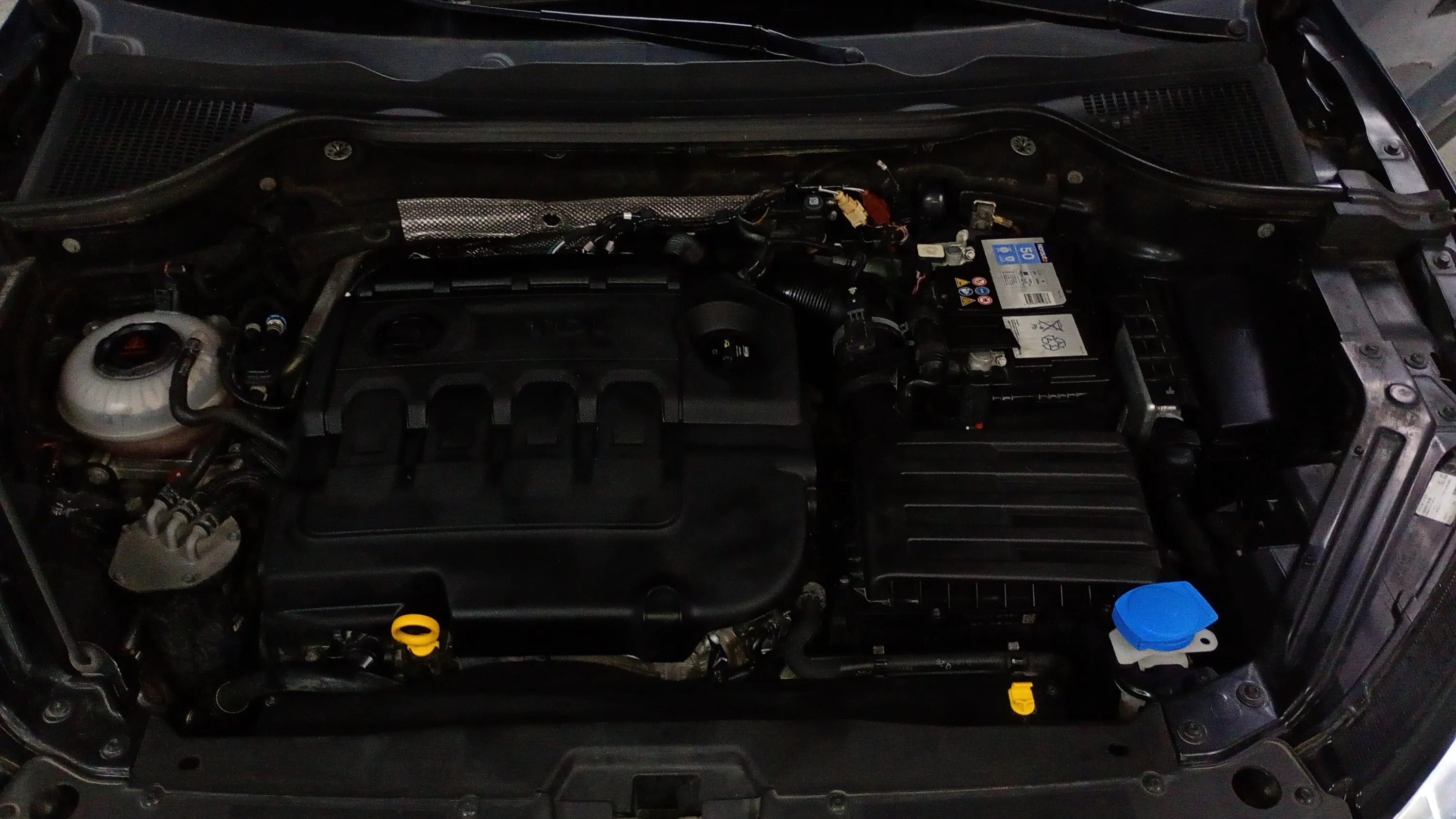 Škoda Karoq 1.6 TDI Ambition - foto 29