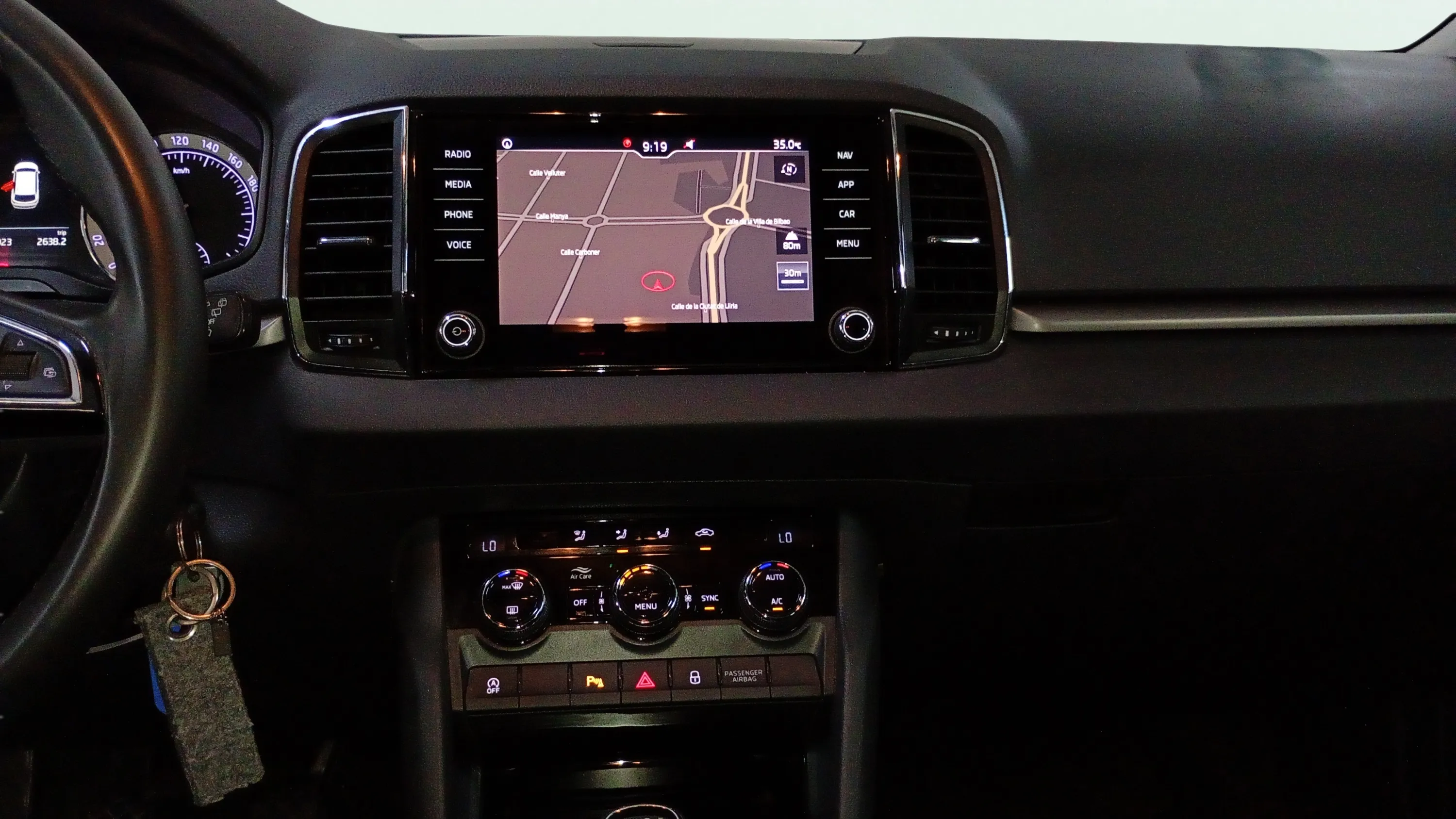 Škoda Karoq 1.6 TDI Ambition - foto 20