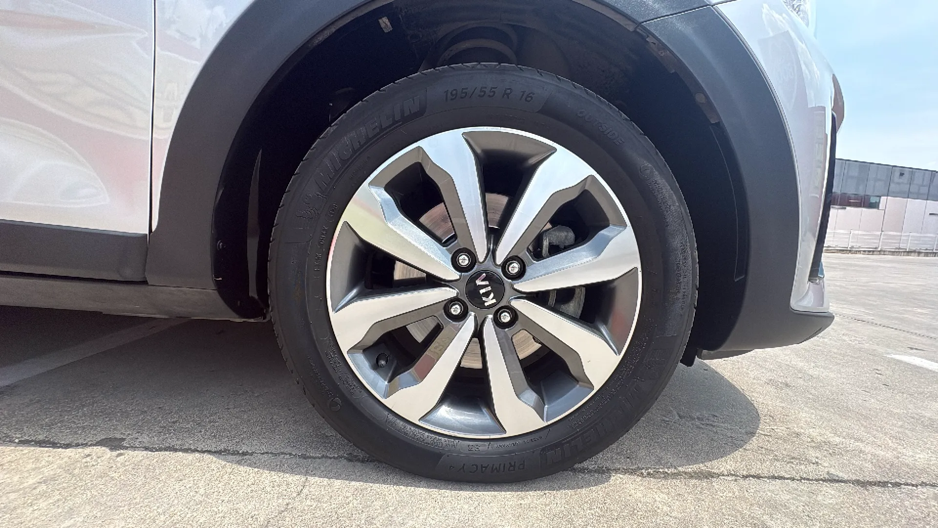 Kia Stonic 1.0 T-GDi MHEV Drive DCT - foto 18