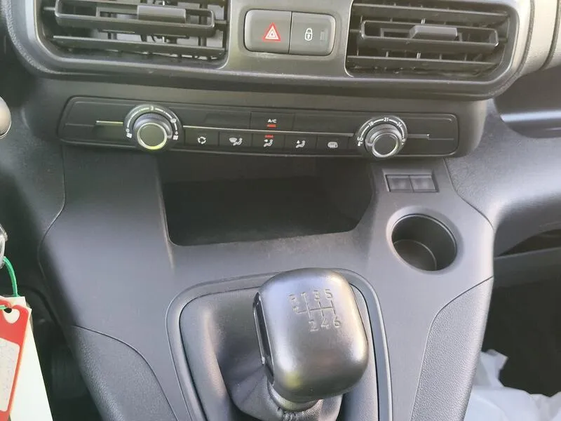 Citroën Berlingo BlueHDi 100 Control - foto 32