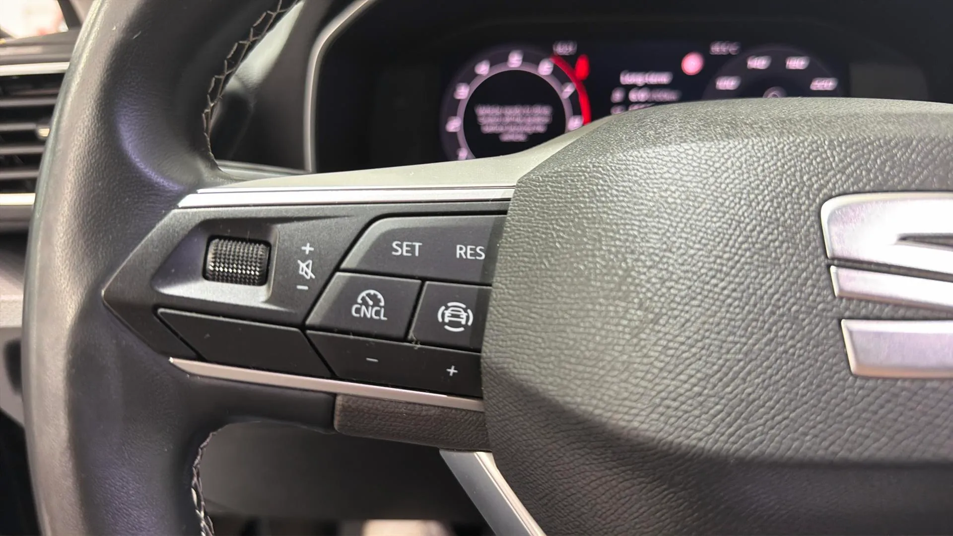 SEAT León 1.5 TSI Style 25 Aniversario - foto 10