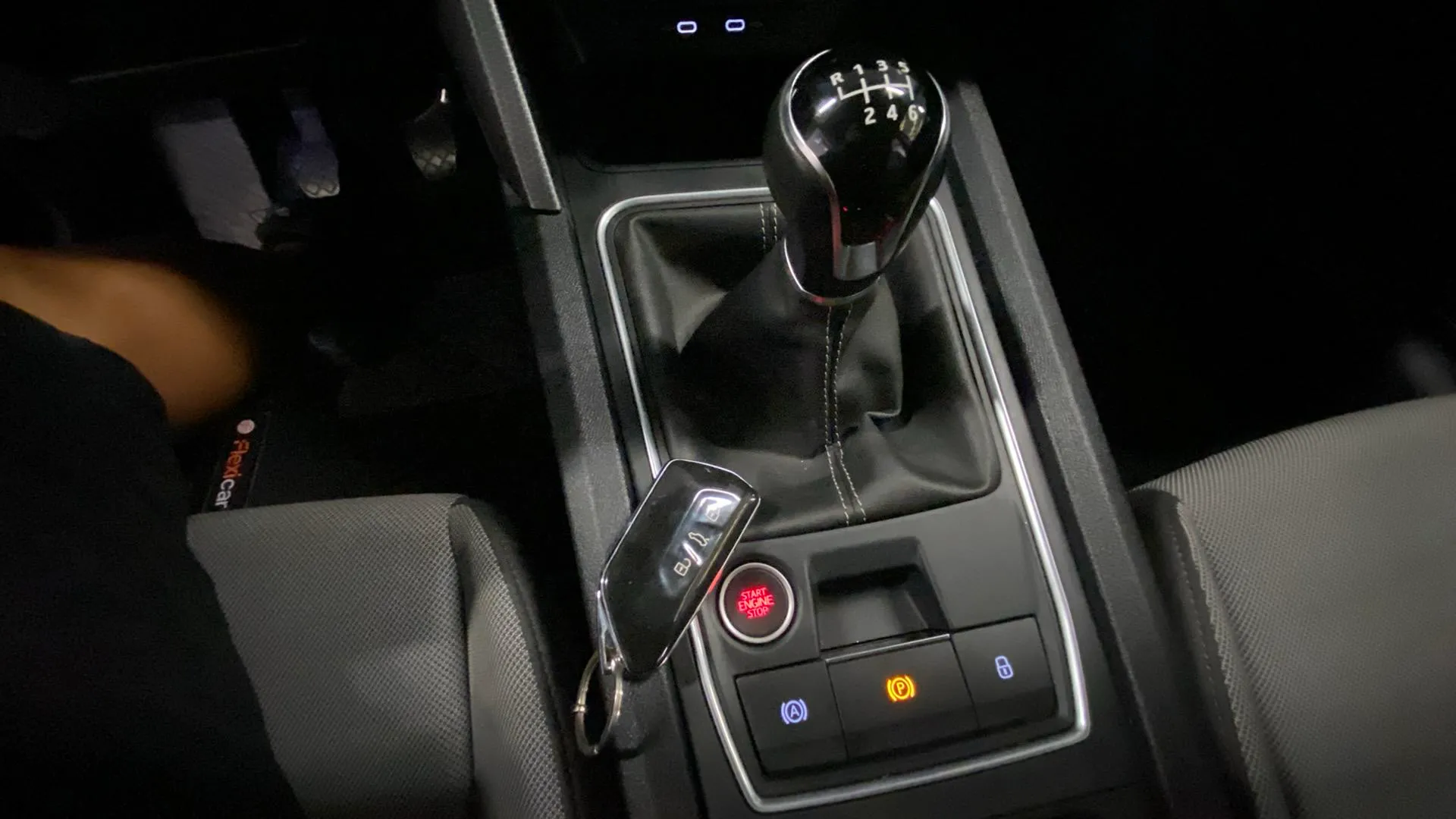 SEAT León 1.5 TSI FR 25 Aniversario - foto 19